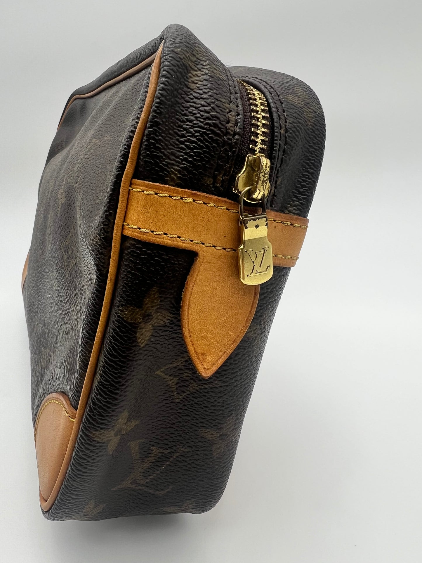 Louis Vuitton Compiegne Clutch 28