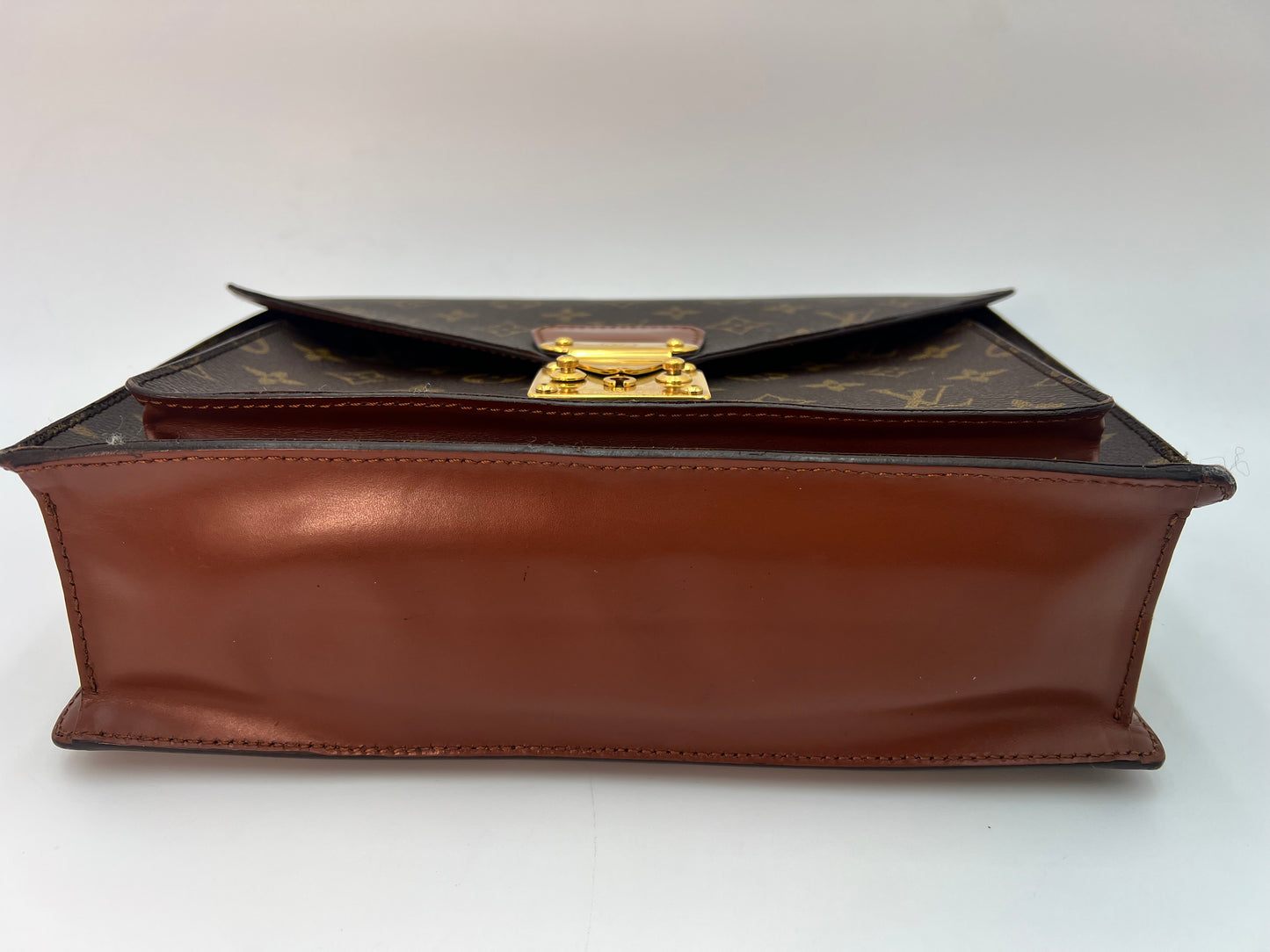 Louis Vuitton Monceau 28