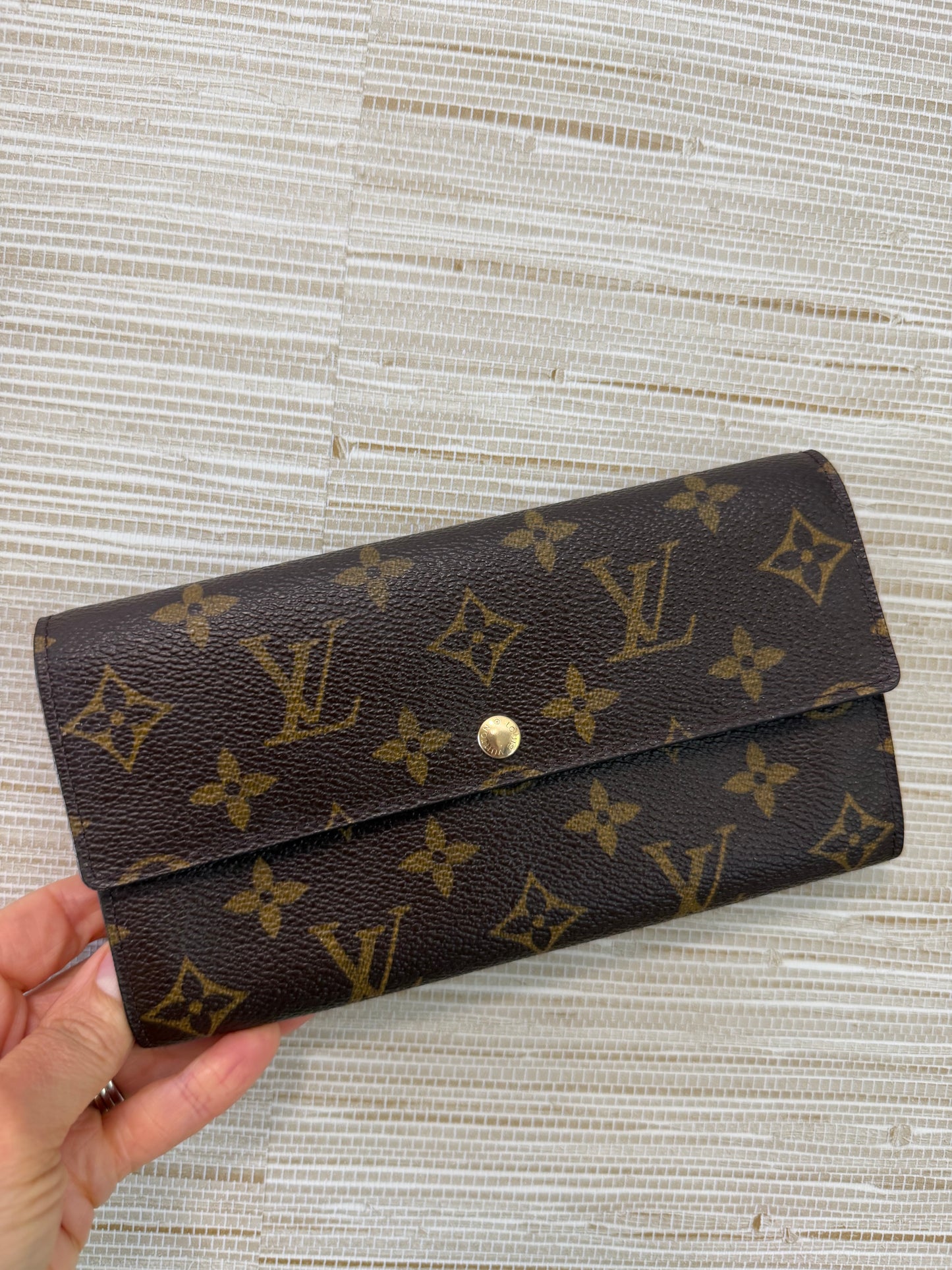 Louis Vuitton Monogram Sarah Wallet