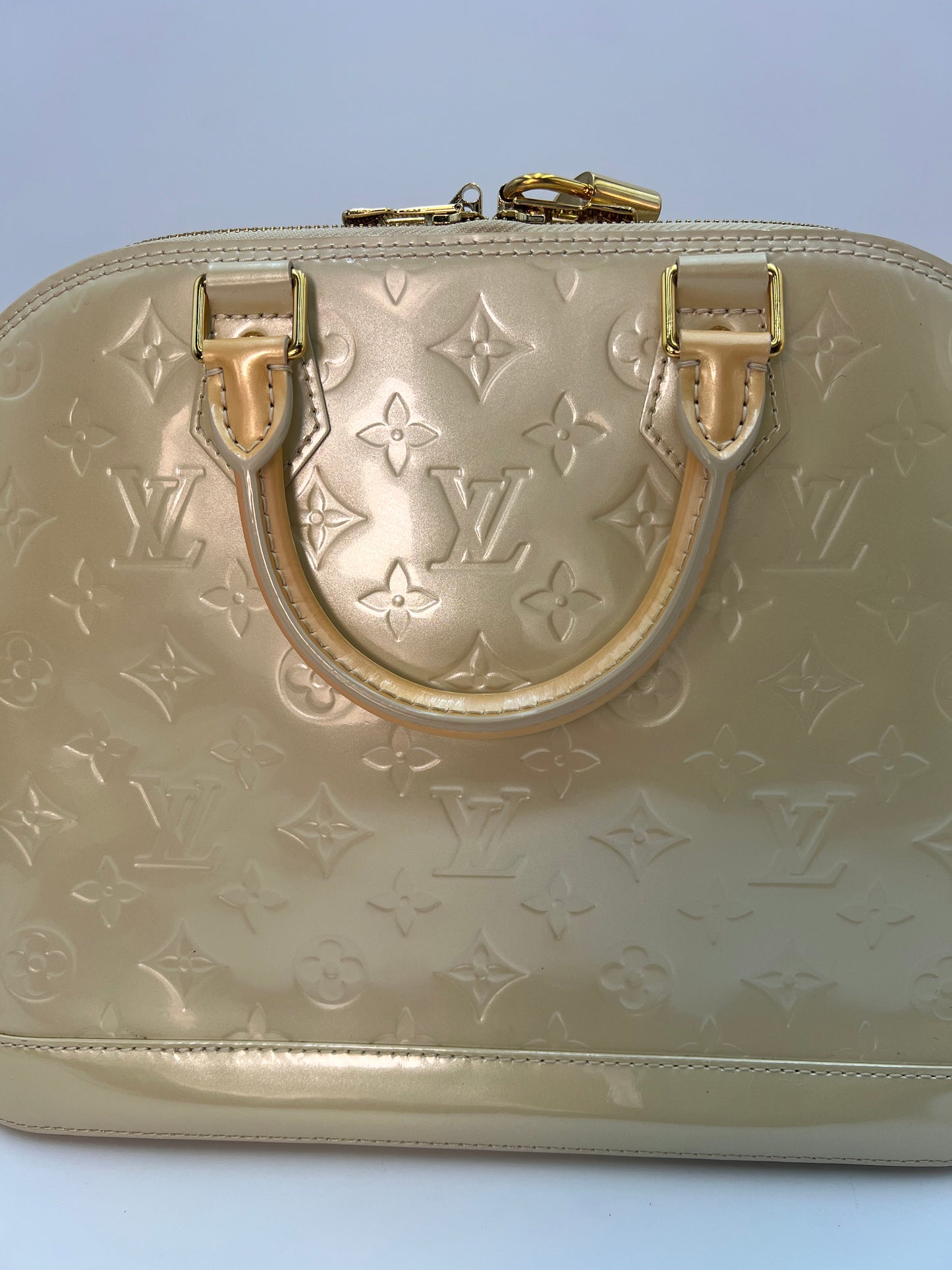 Louis Vuitton Vernis Alma PM (Pearl)
