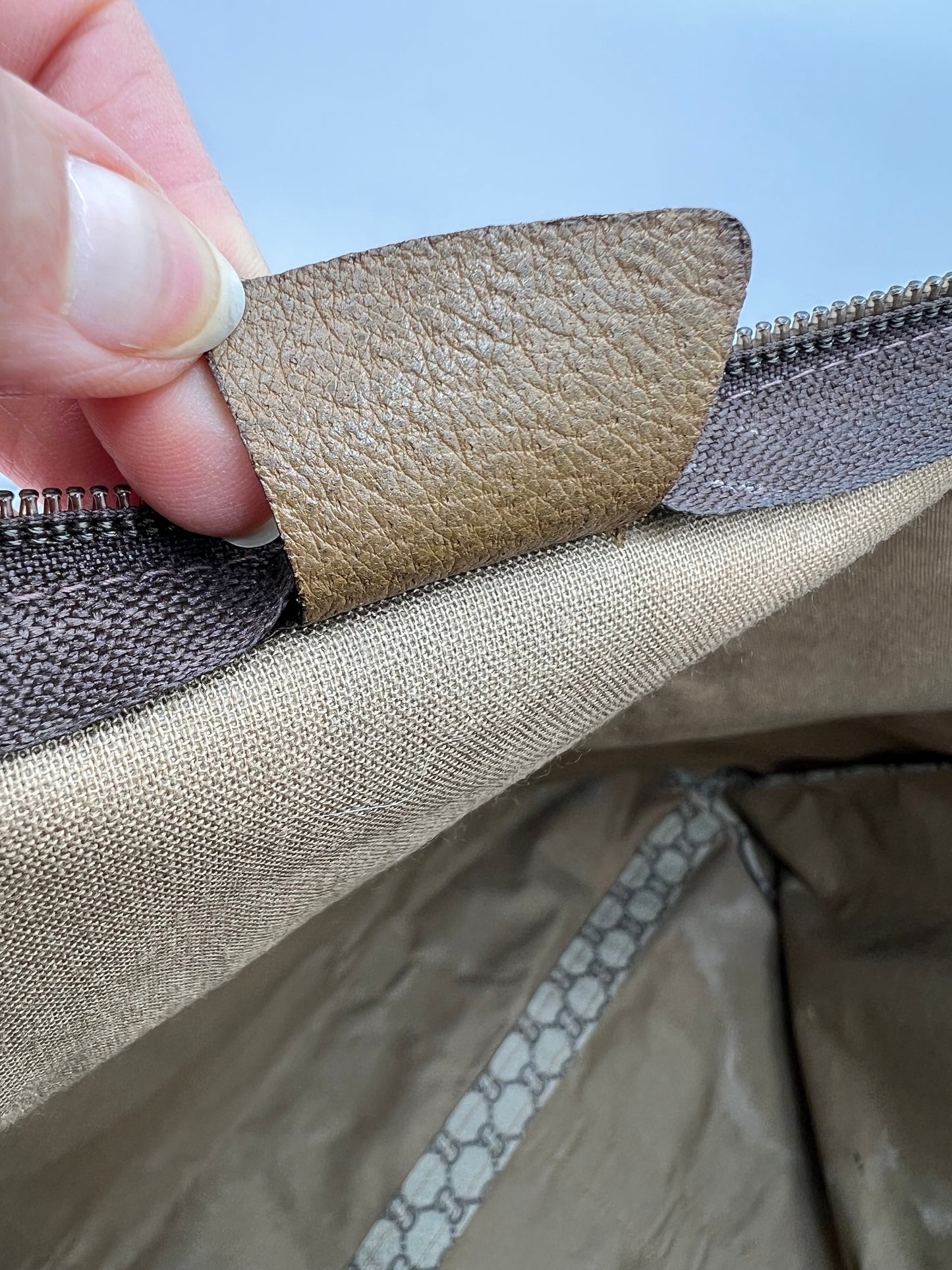 Gucci Weekender
