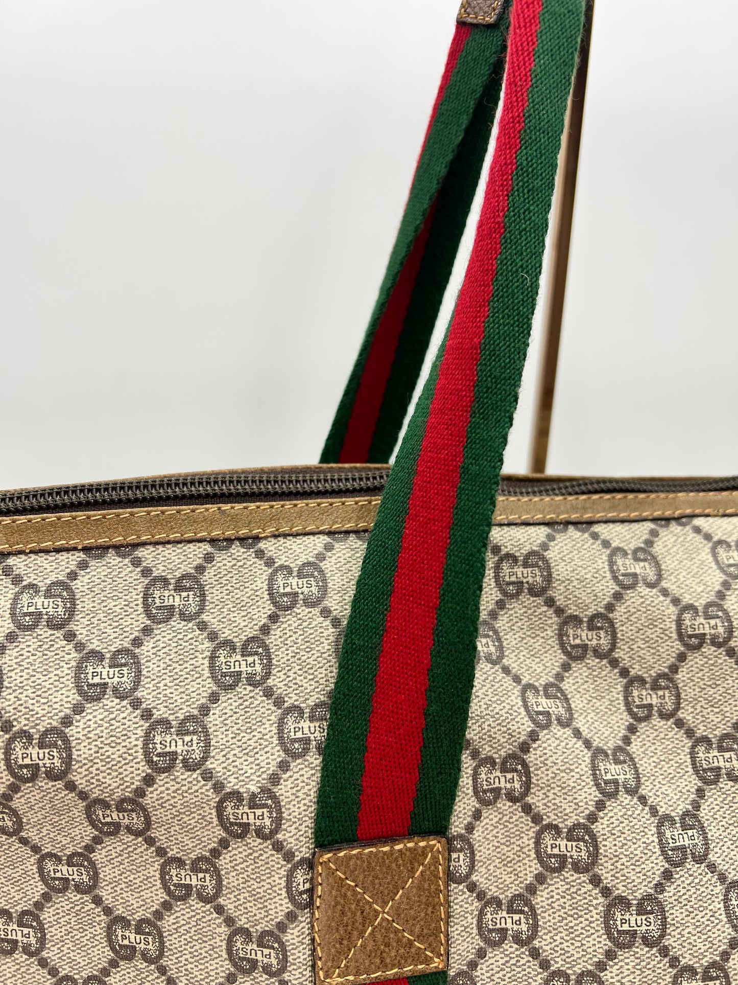 Gucci Weekender