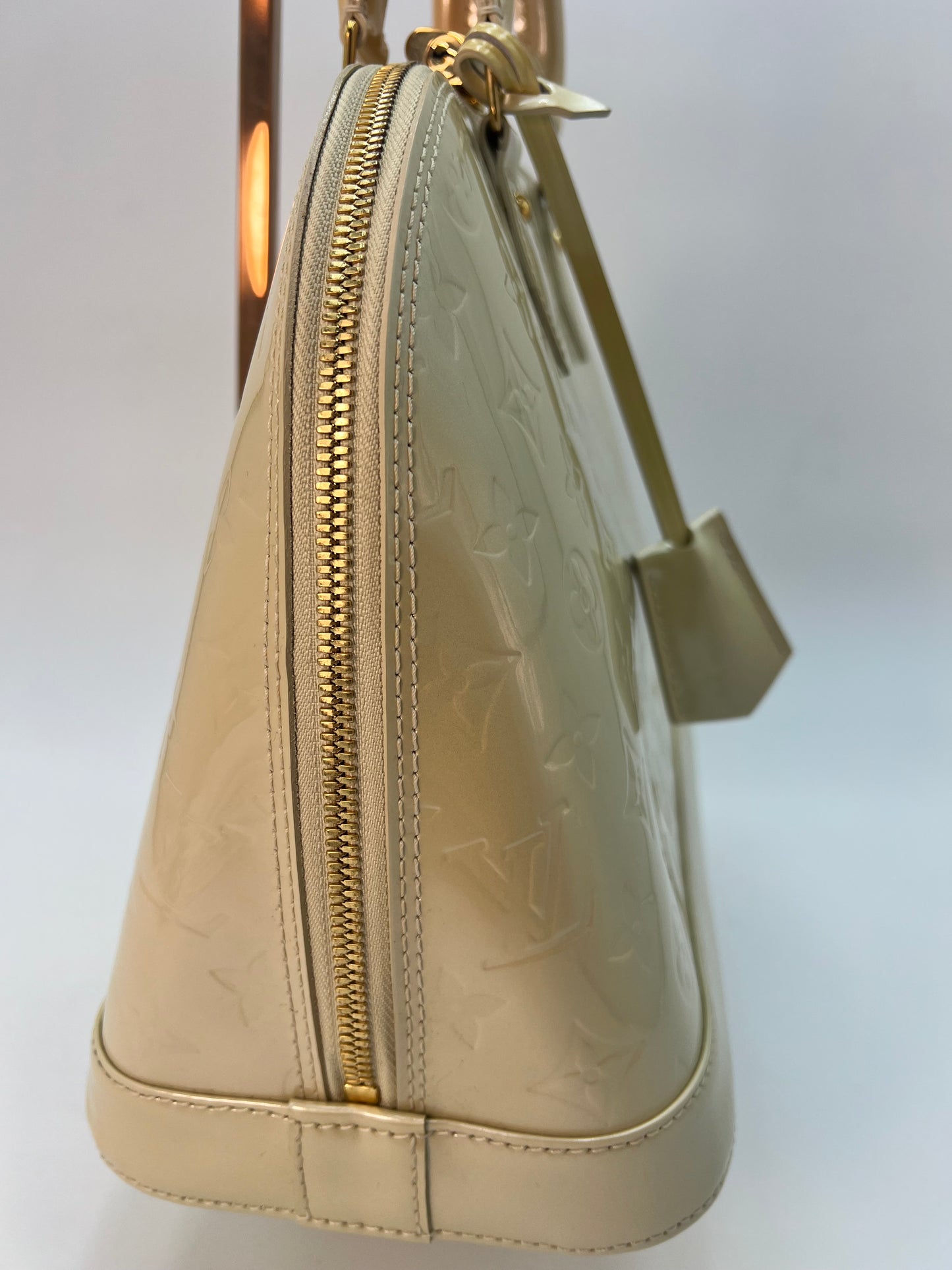 Louis Vuitton Vernis Alma PM (Pearl)