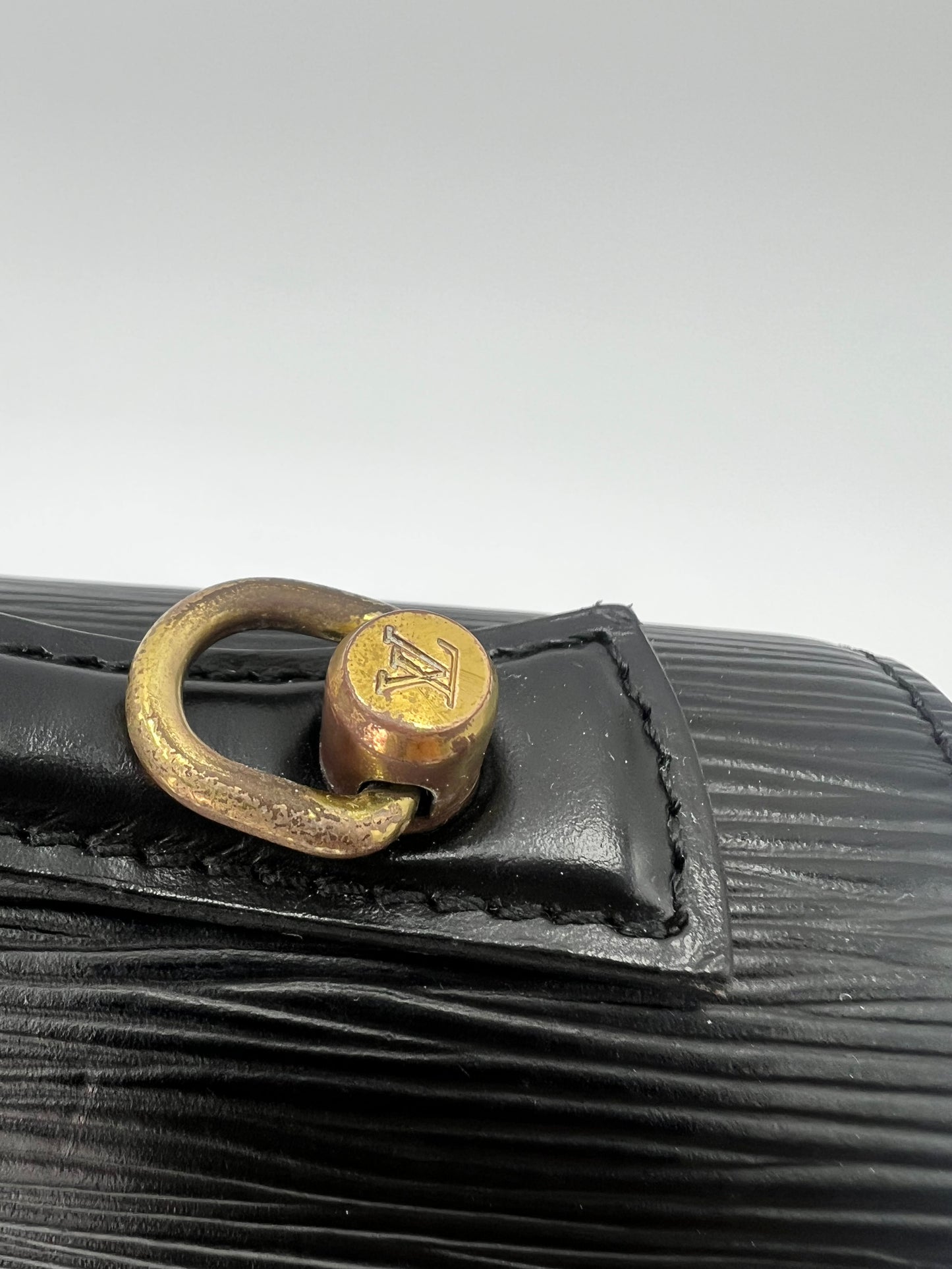 Louis Vuitton Epi Monceau 28