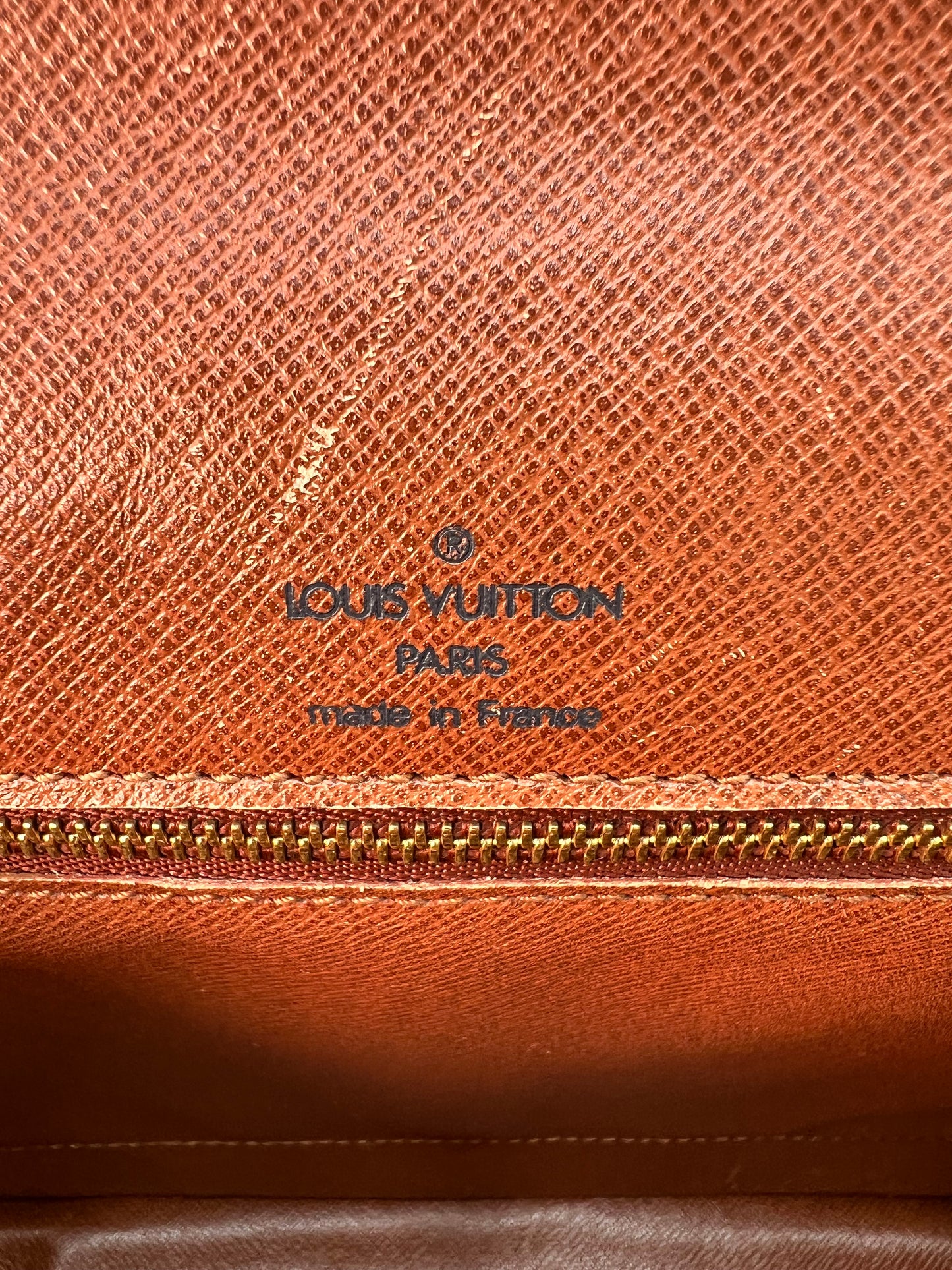 Louis Vuitton Monceau 28