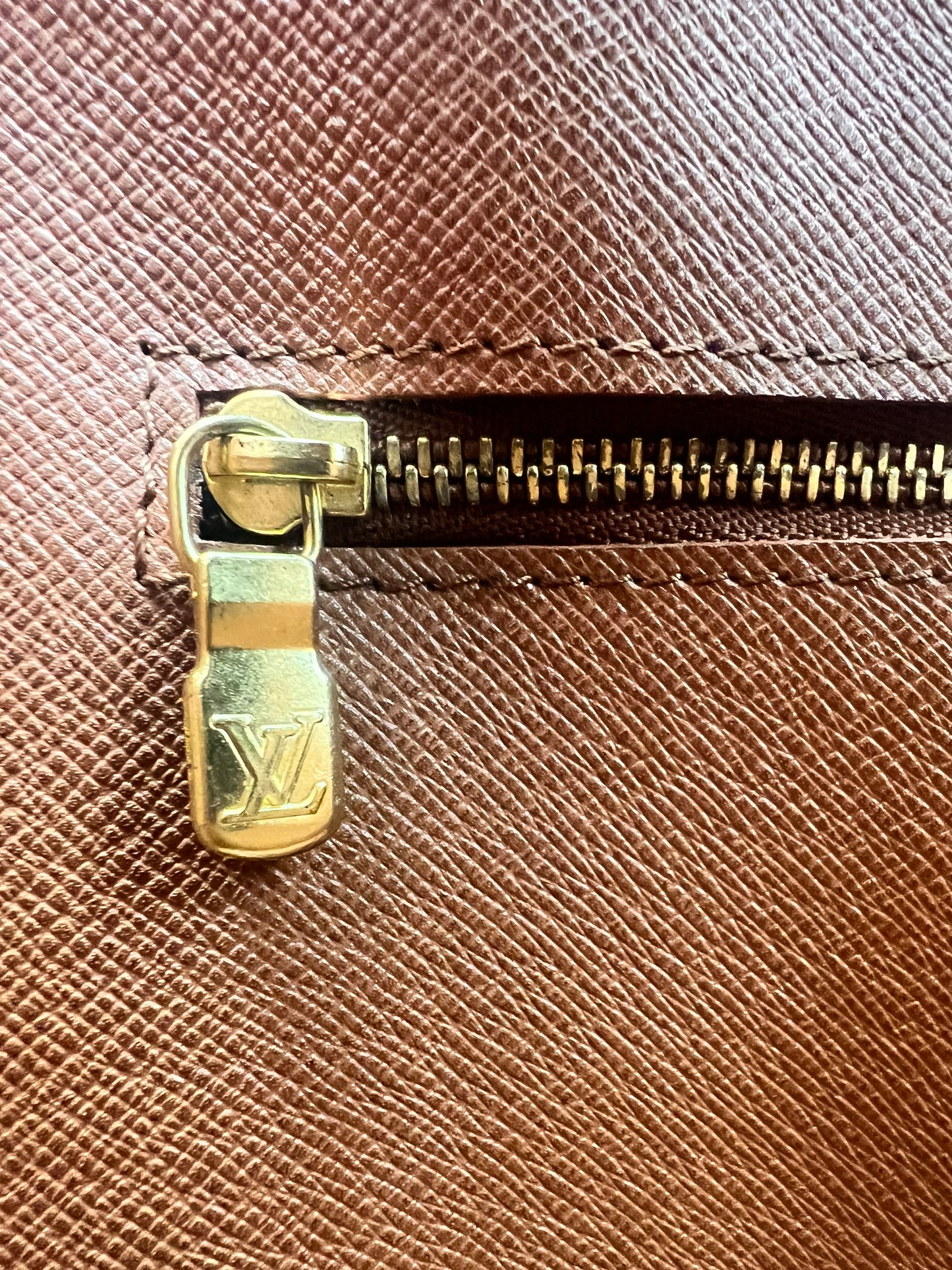 Louis Vuitton Babylone Tote