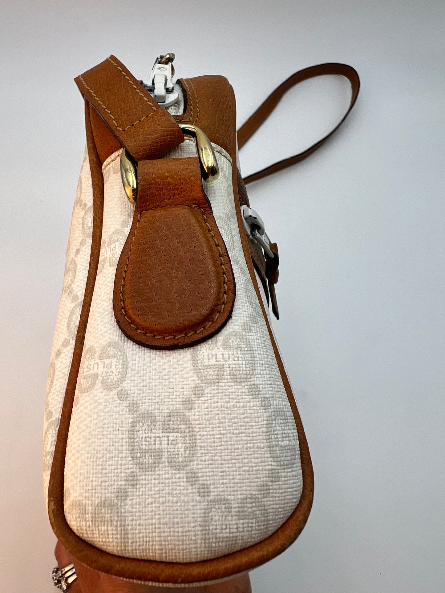Gucci Plus Vintage Crossbody