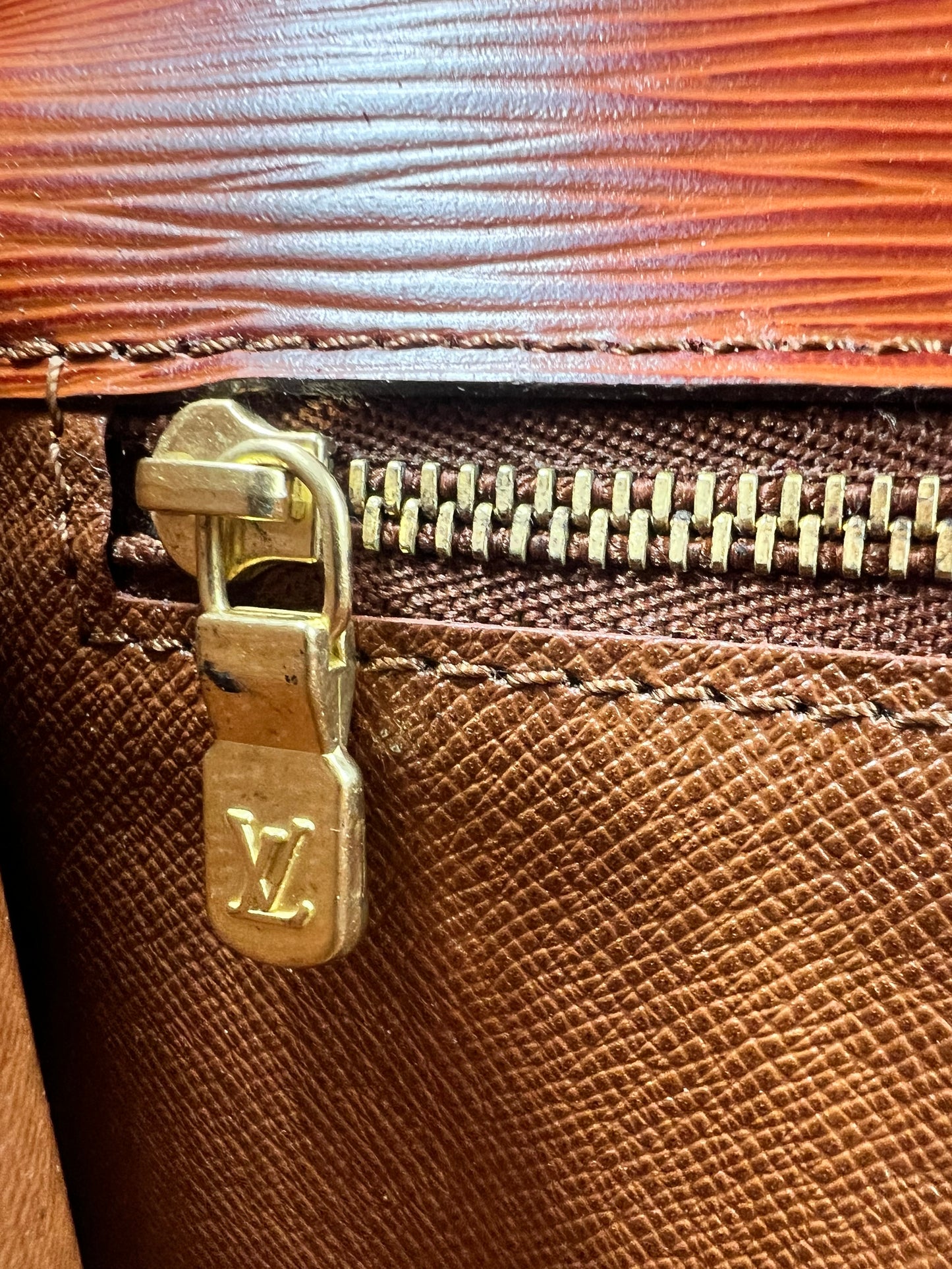 Louis Vuitton Epi Monceau 28