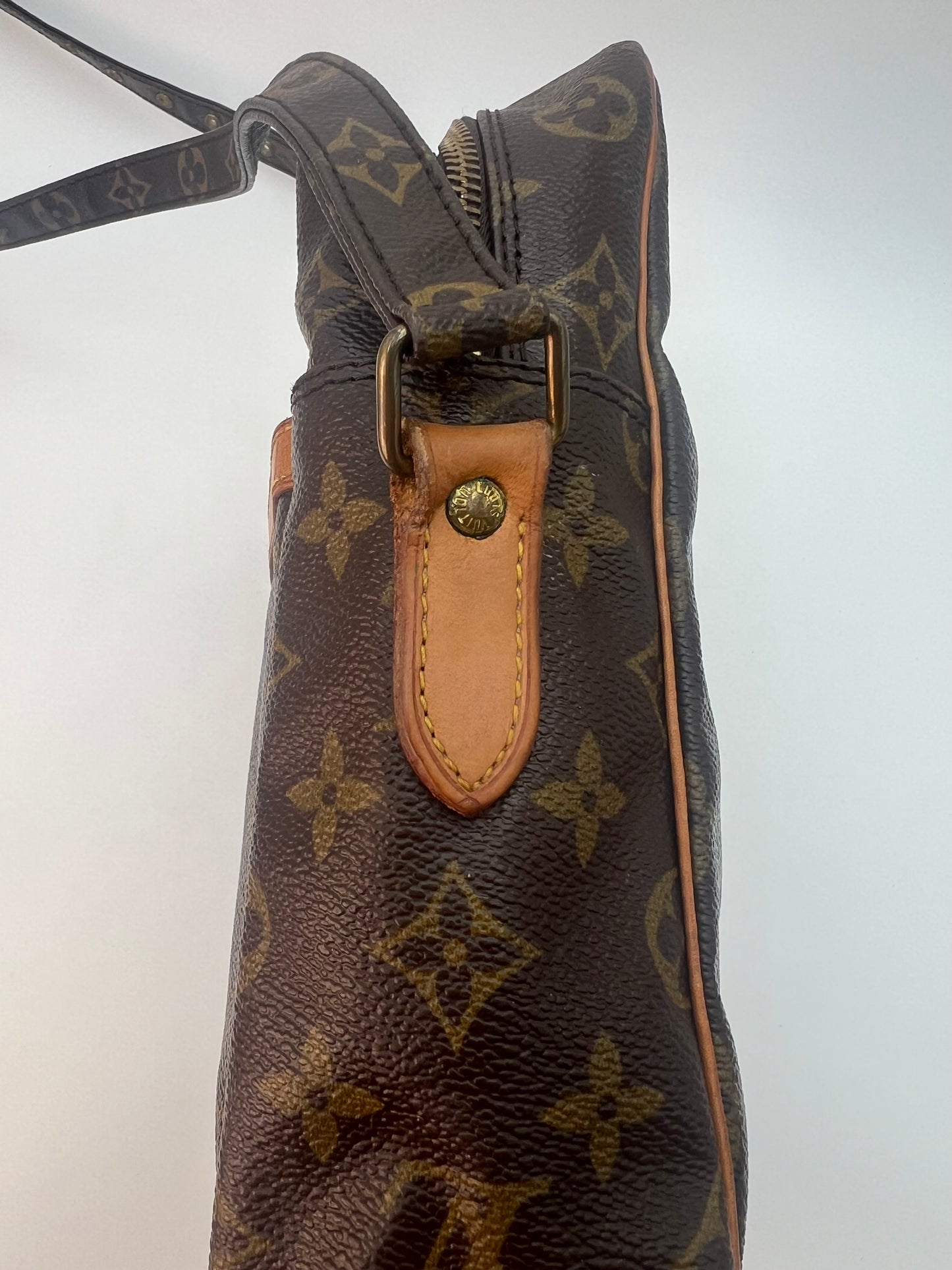 Louis Vuitton Danube GM