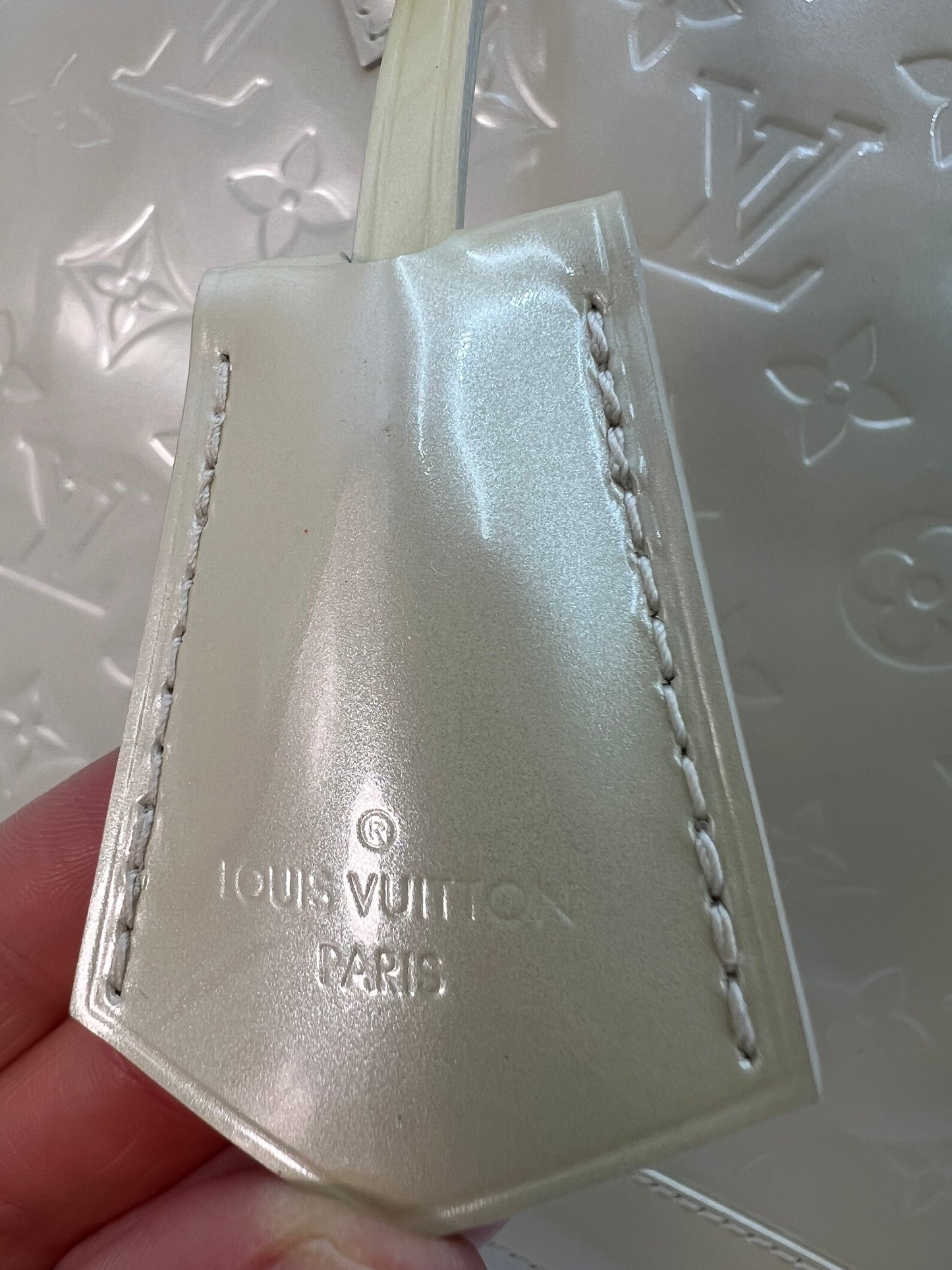 Louis Vuitton Vernis Alma PM (Pearl)