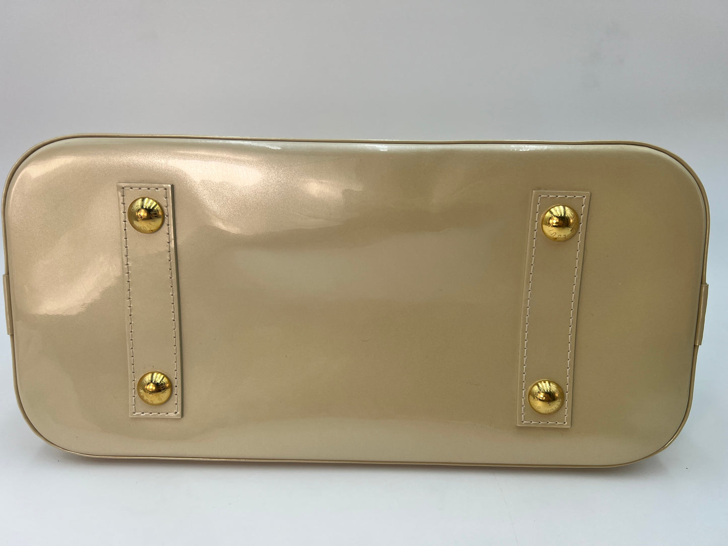 Louis Vuitton Vernis Alma PM (Pearl)