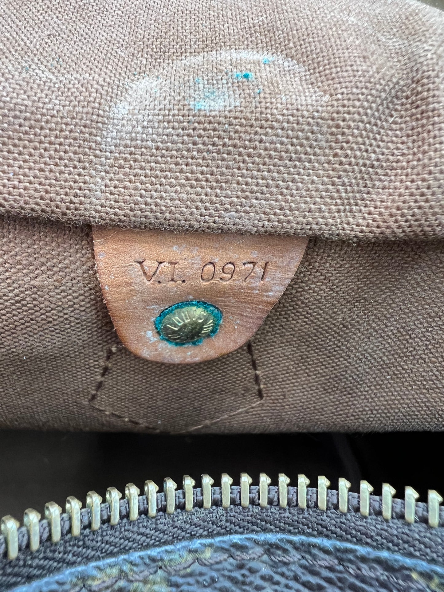 Louis Vuitton Speedy 30