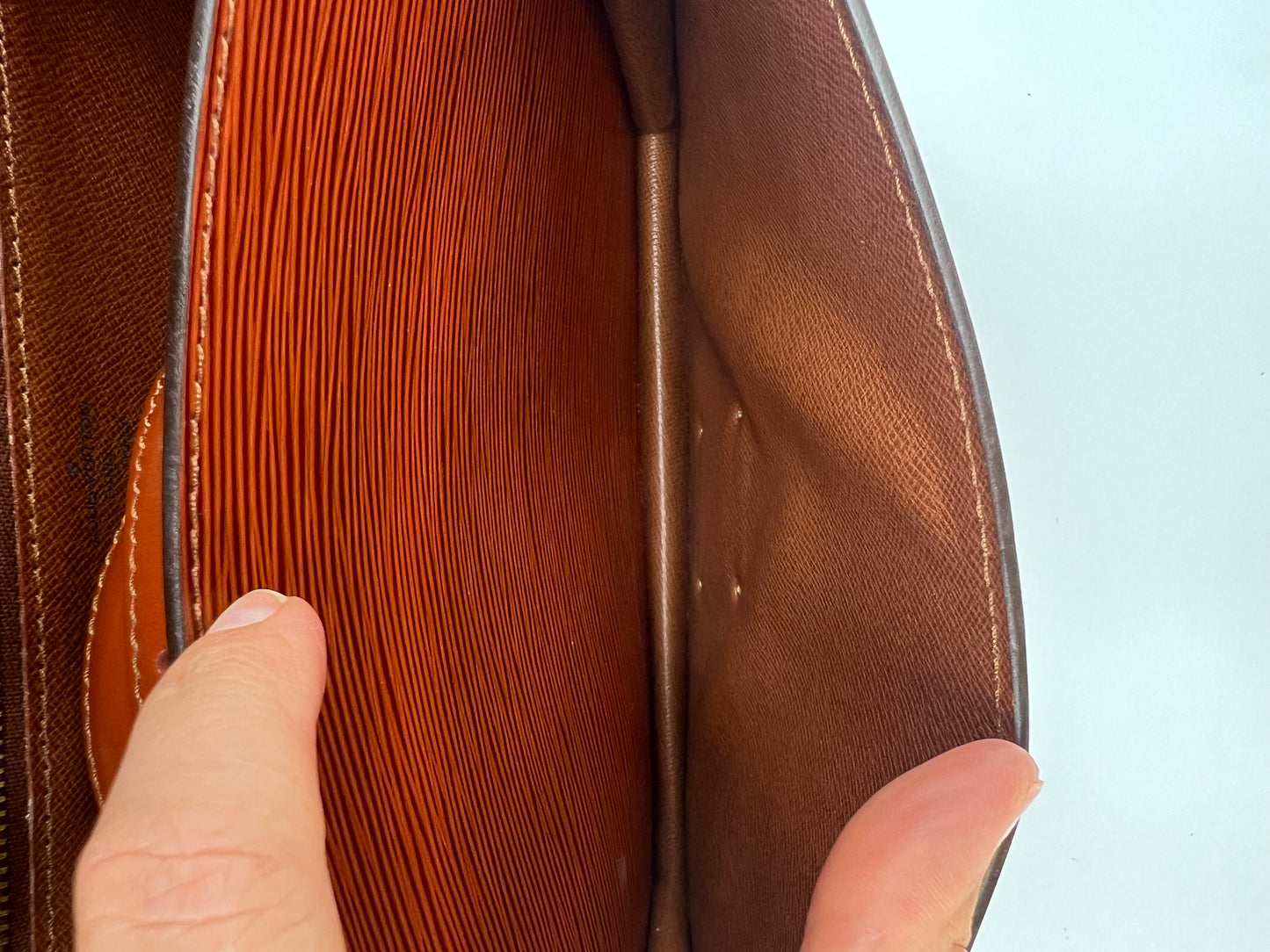 Louis Vuitton Epi Monceau 28