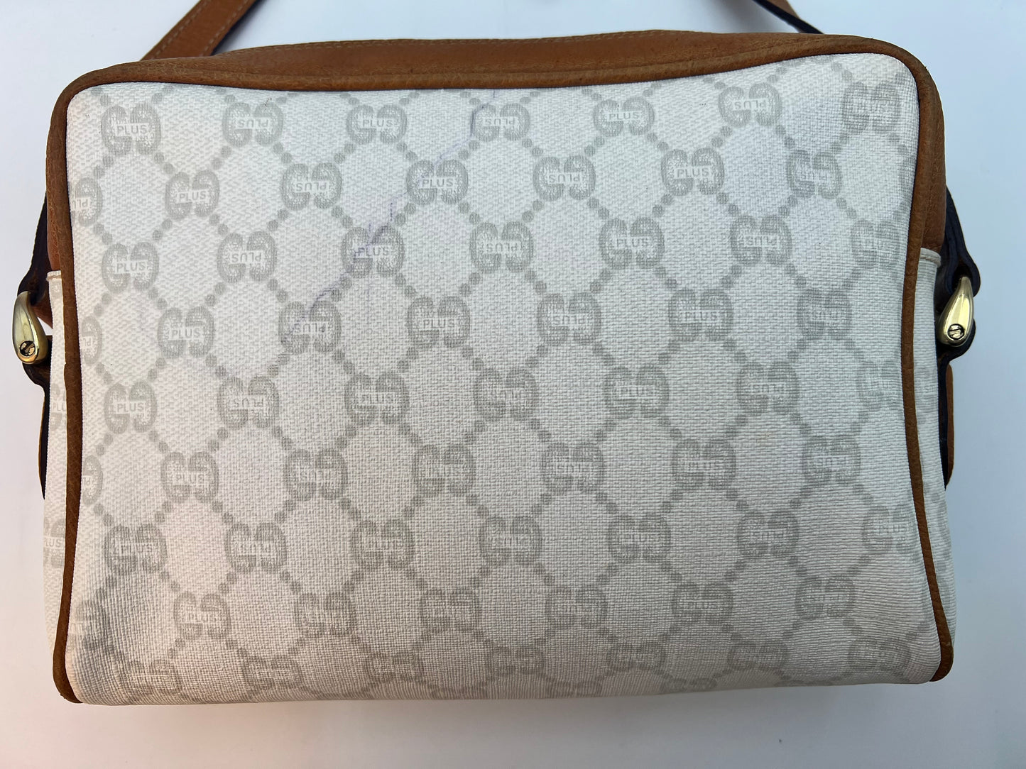 Gucci Plus Vintage Crossbody
