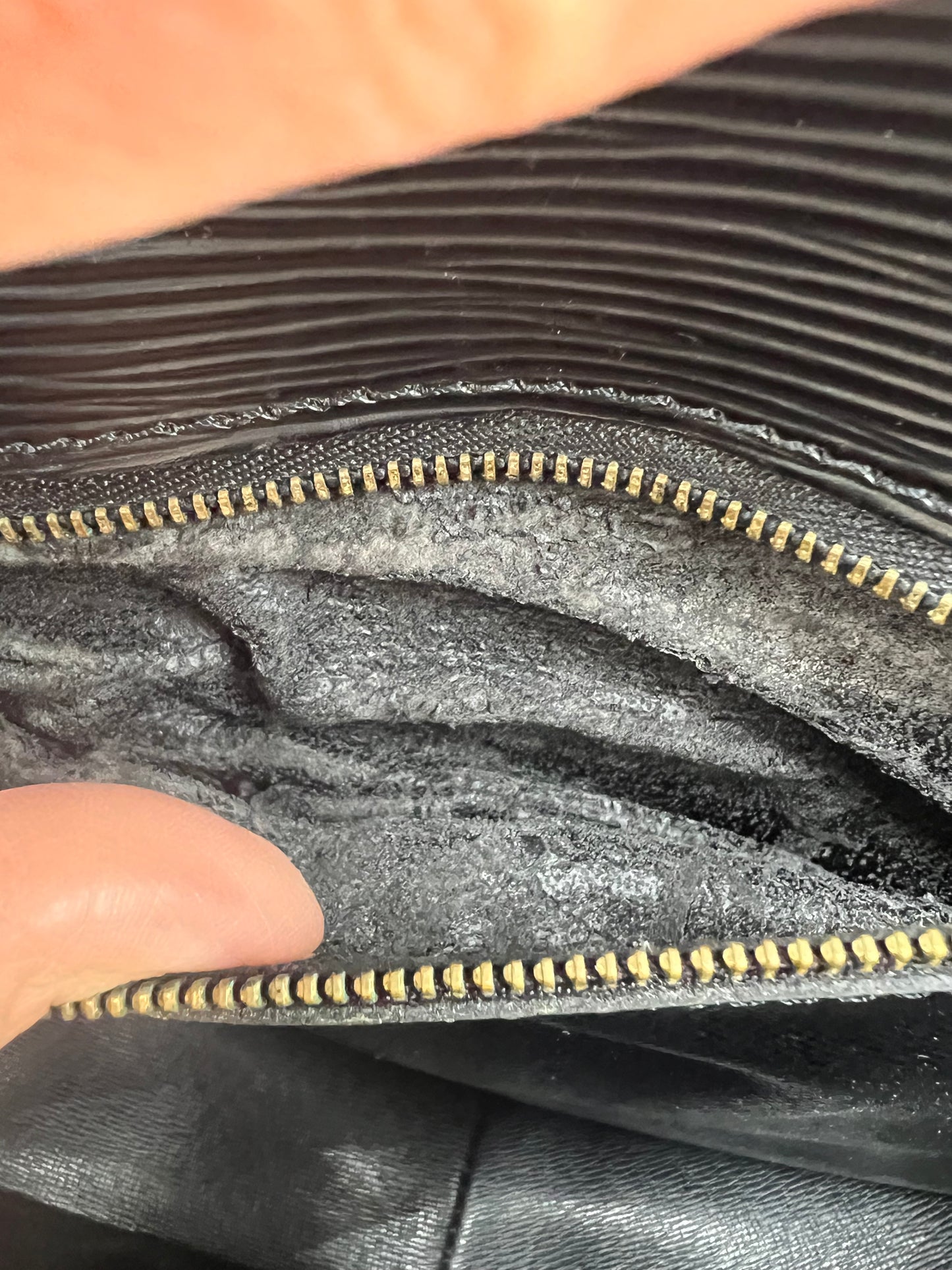 Louis Vuitton Epi St. Cloud GM
