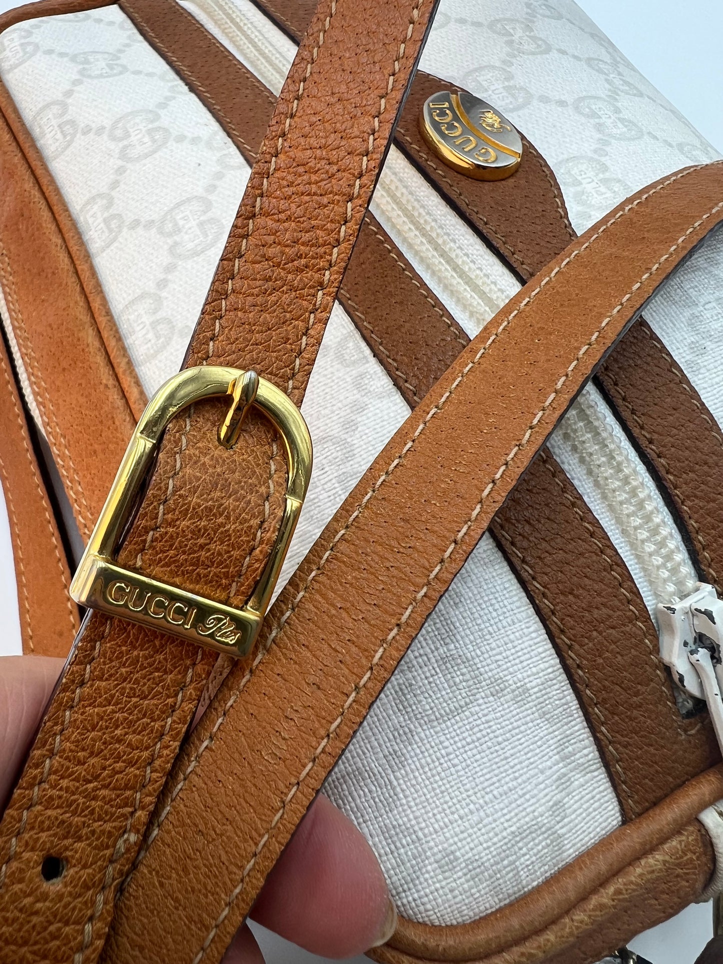 Gucci Plus Vintage Crossbody
