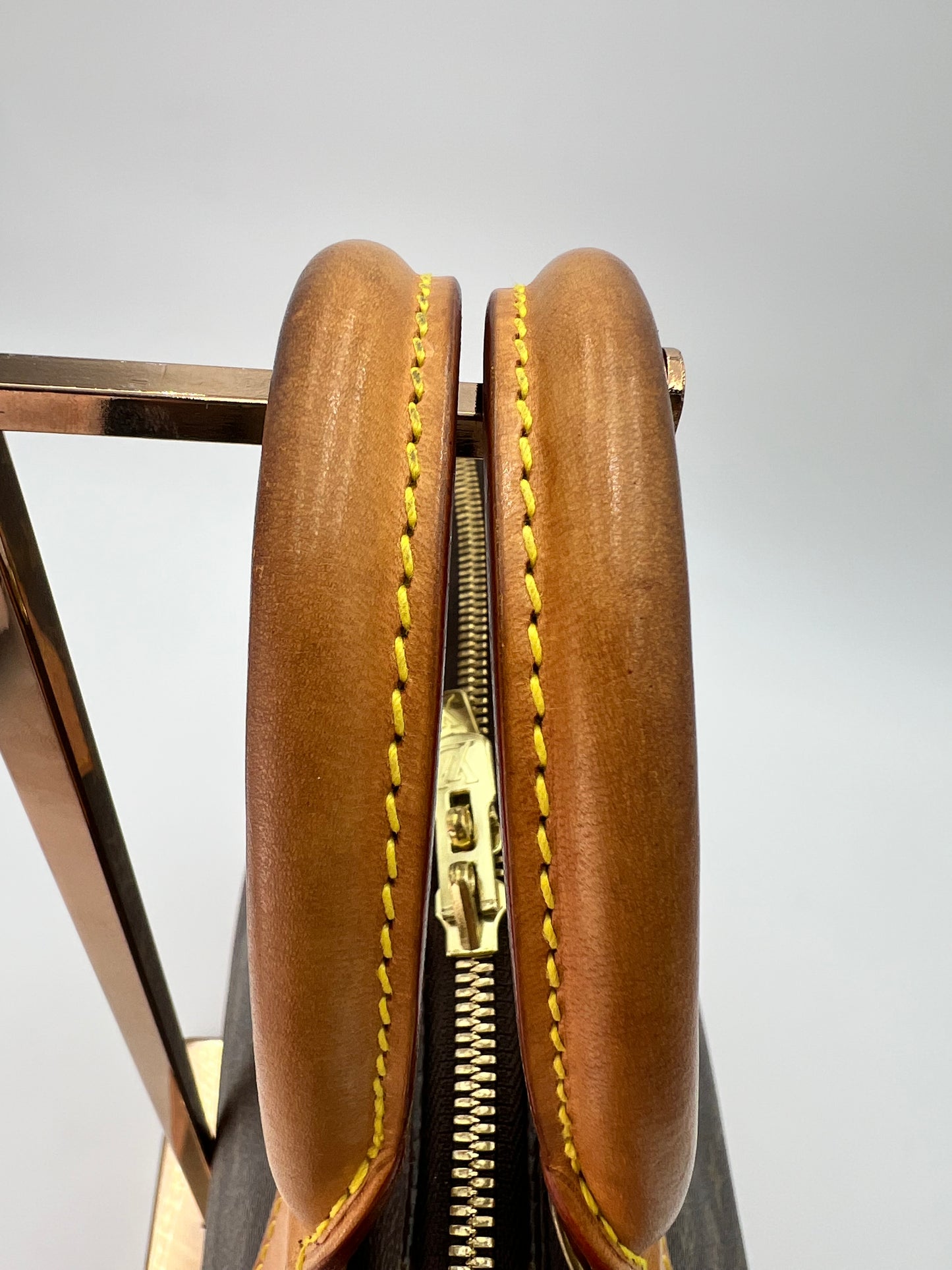 Louis Vuitton Alma PM