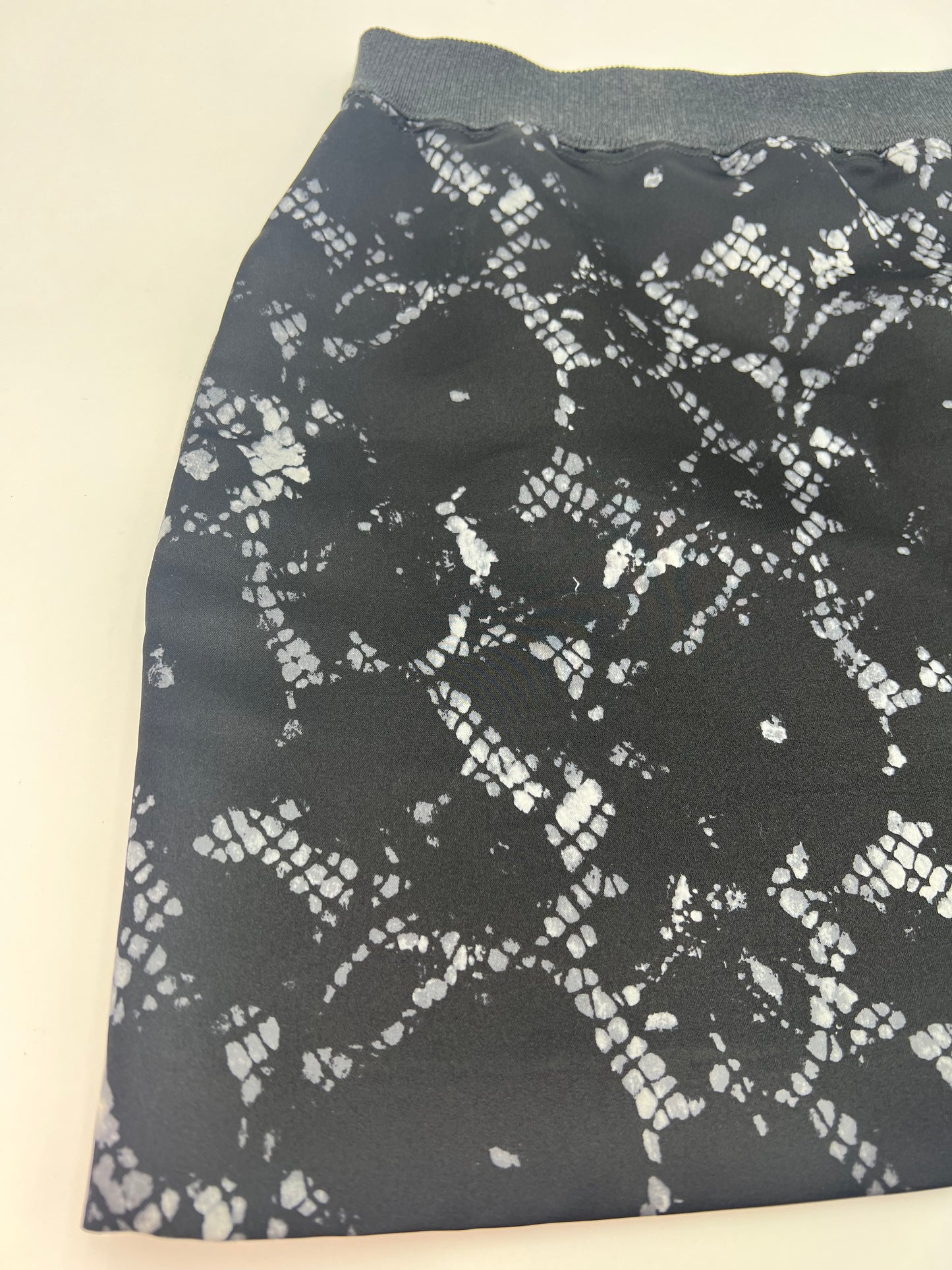 Louis Vuitton Silk & Wool Skirt-XS