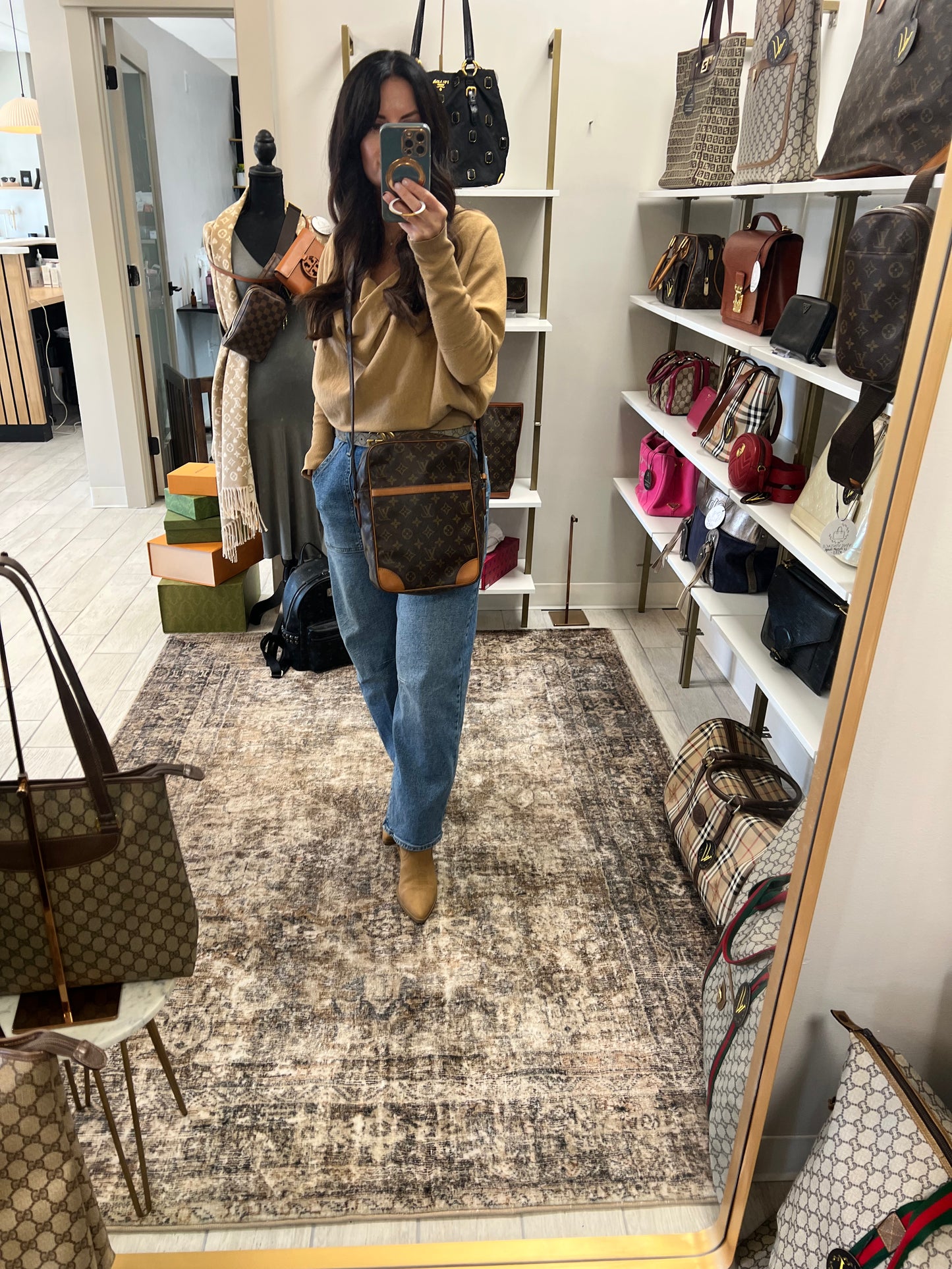 Louis Vuitton Danube GM