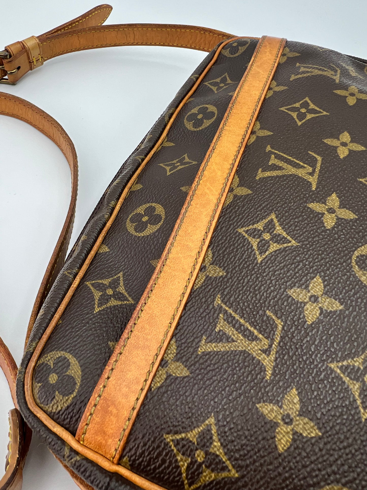 Louis Vuitton Jeune Fille MM