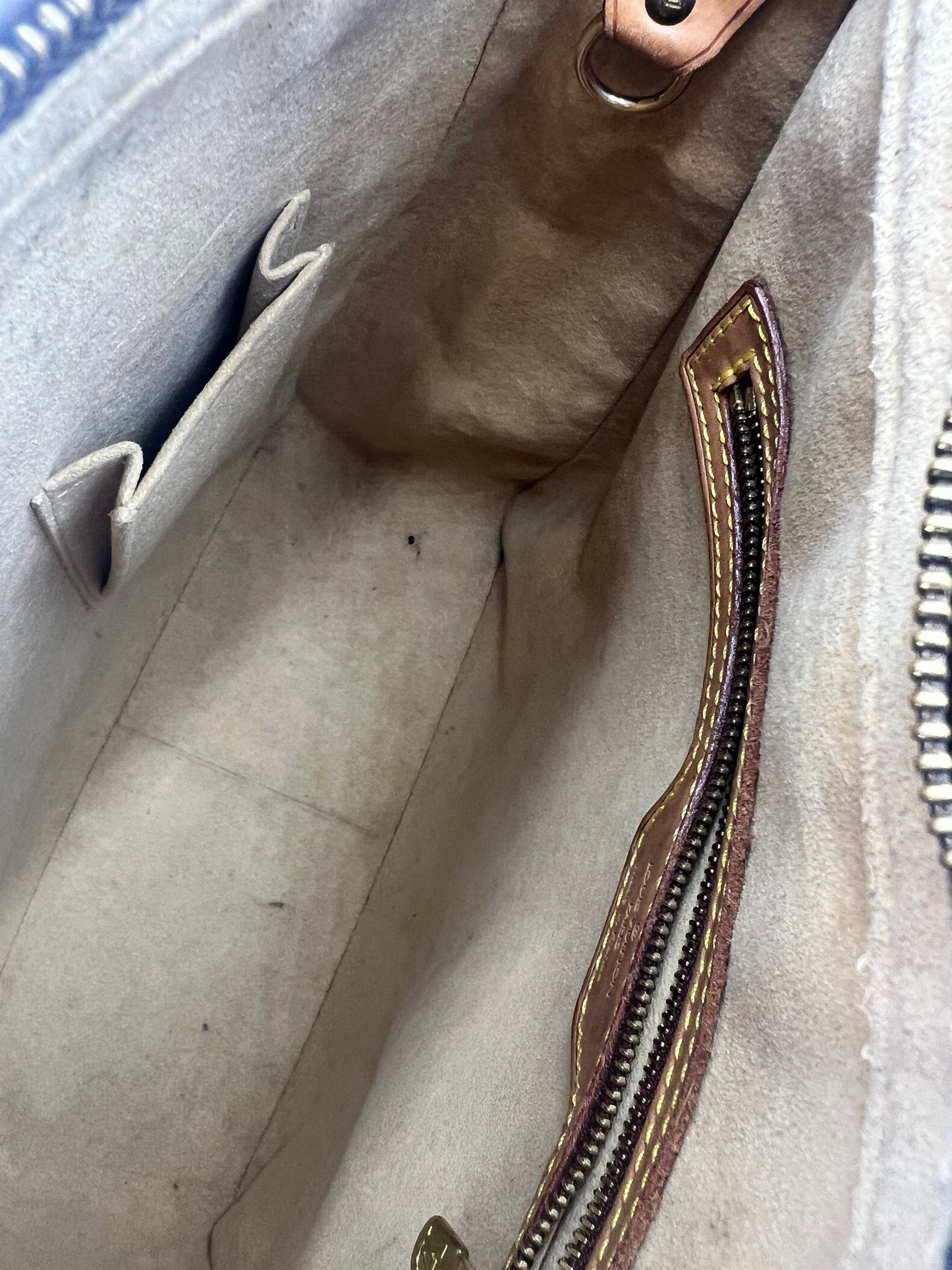 Louis Vuitton Looping GM