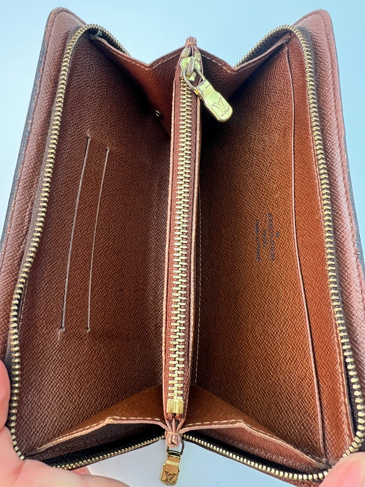 Louis Vuitton Zippy Wallet Clutch