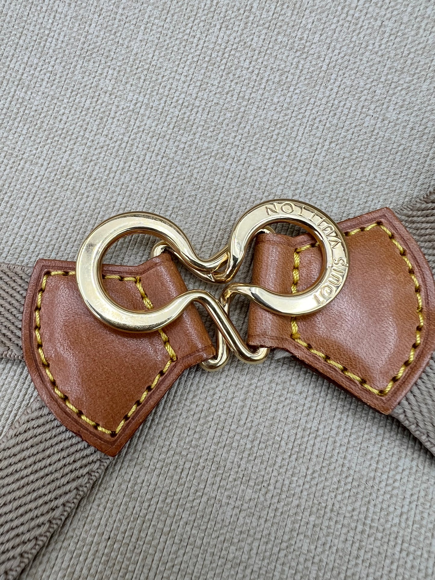 Louis Vuitton Satellite 53