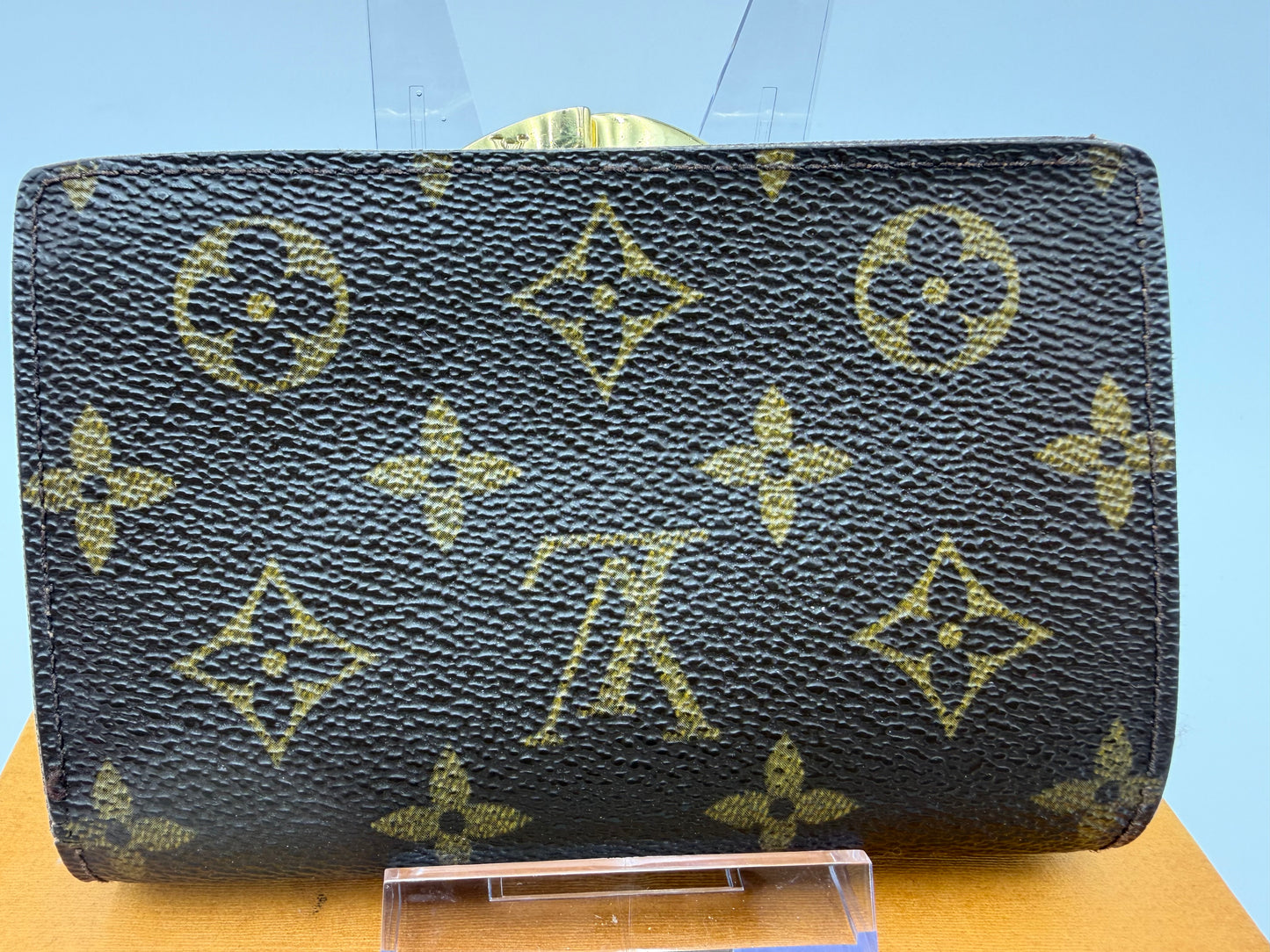 Louis Vuitton Monogram Kisslock Wallet