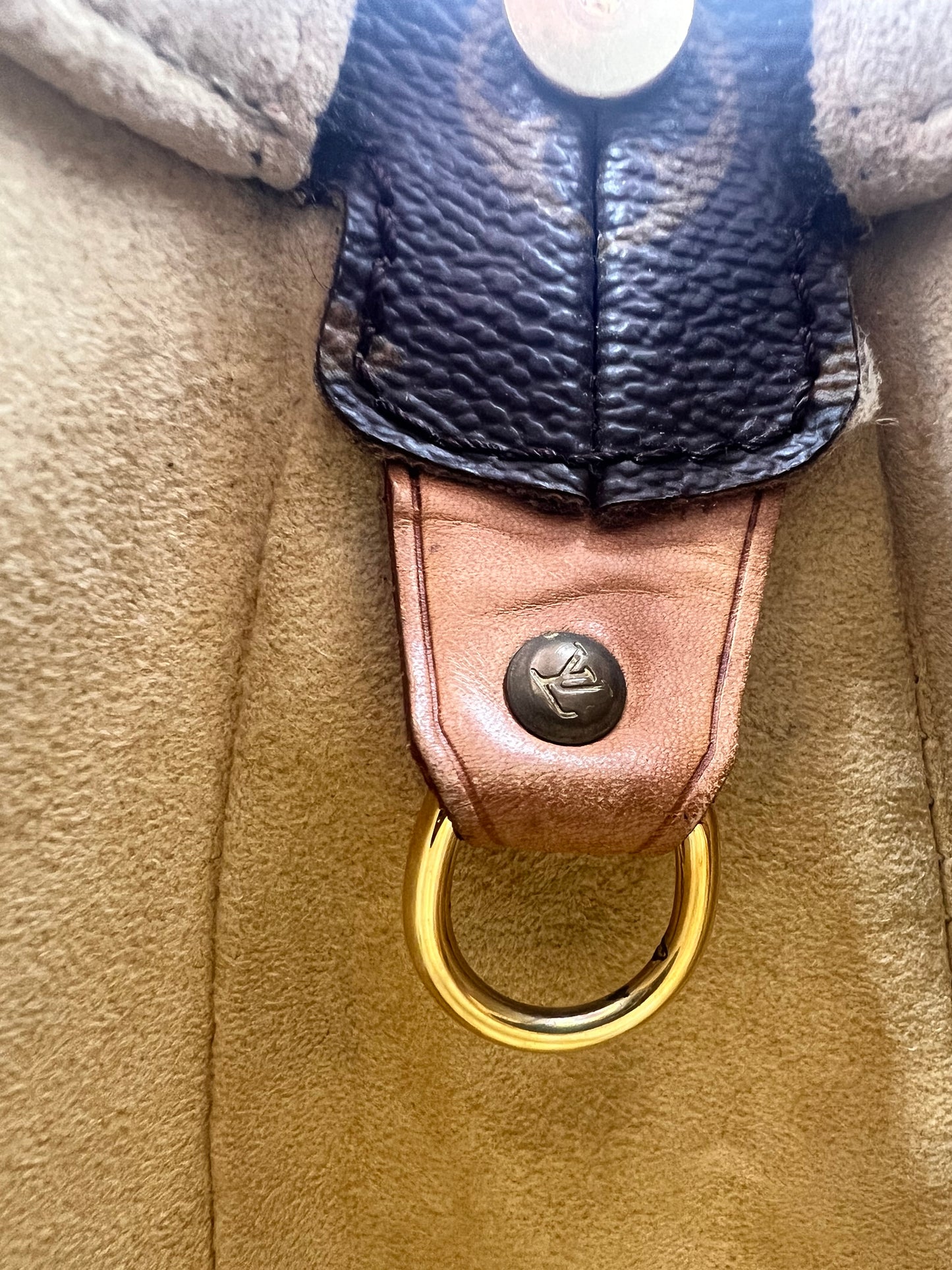 Louis Vuitton Looping GM