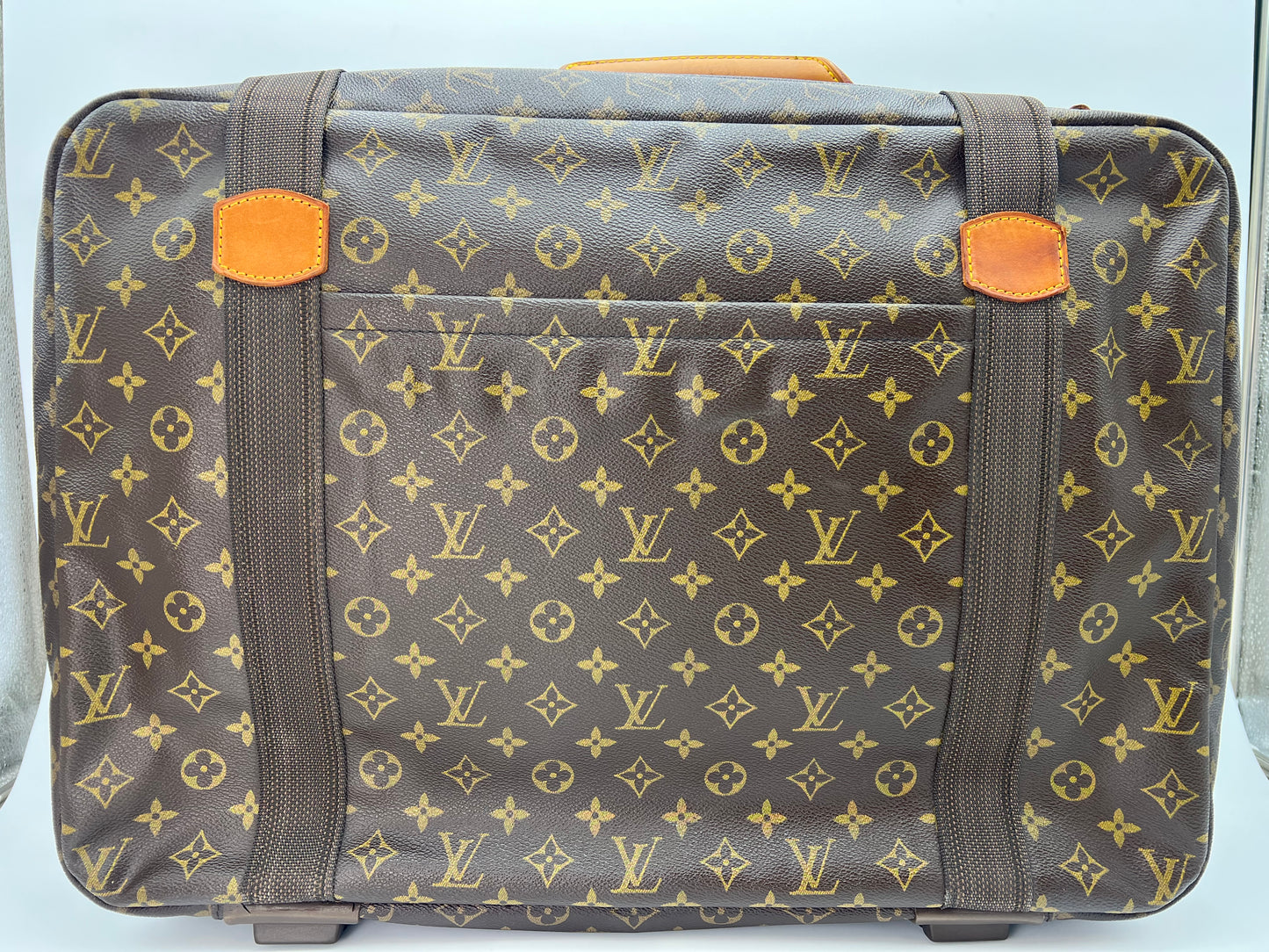 Louis Vuitton Satellite 53