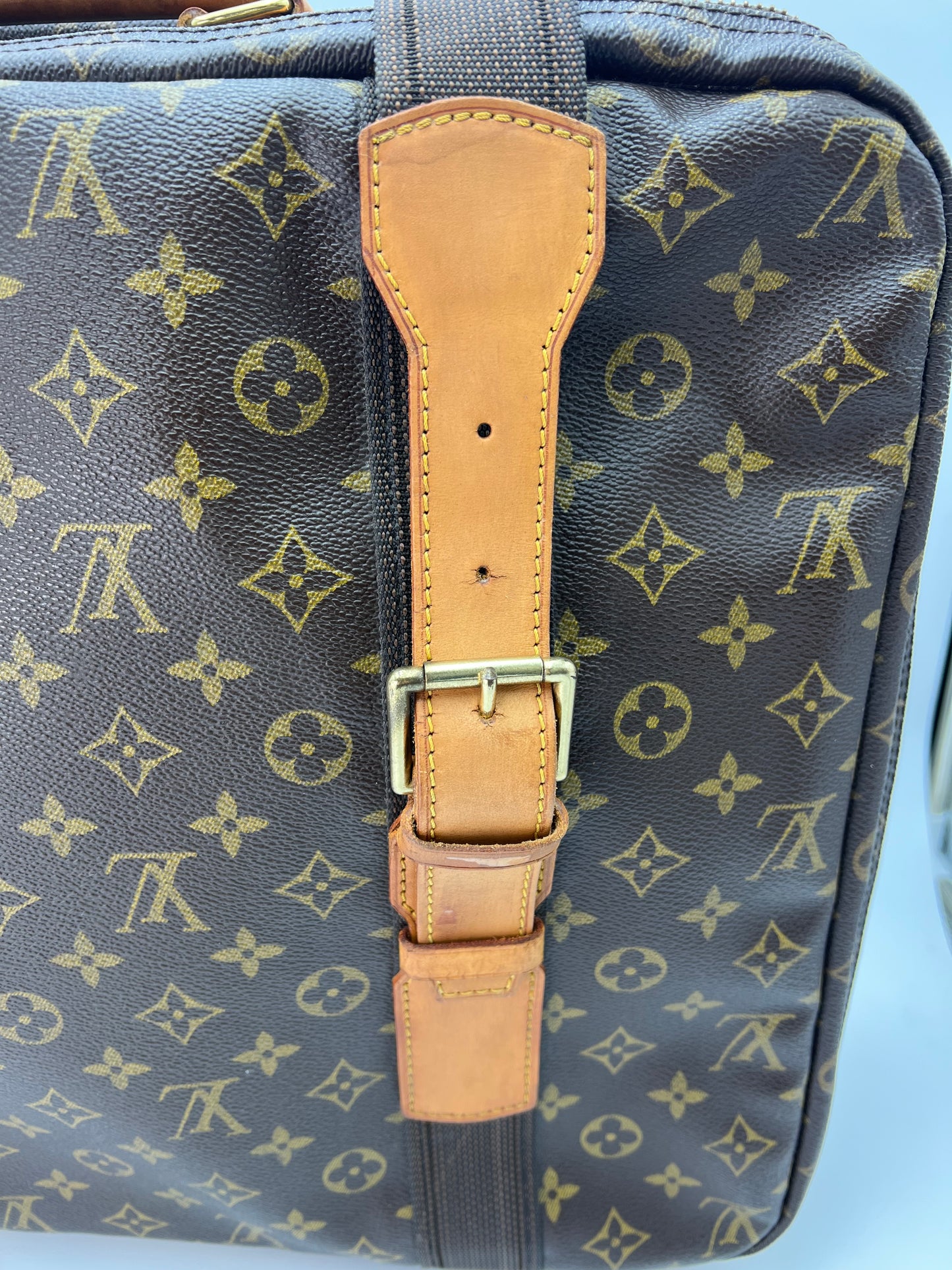 Louis Vuitton Satellite 53