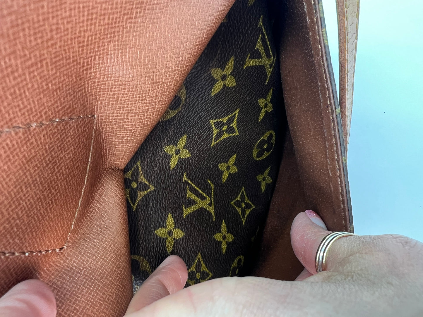Louis Vuitton Jeune Fille MM
