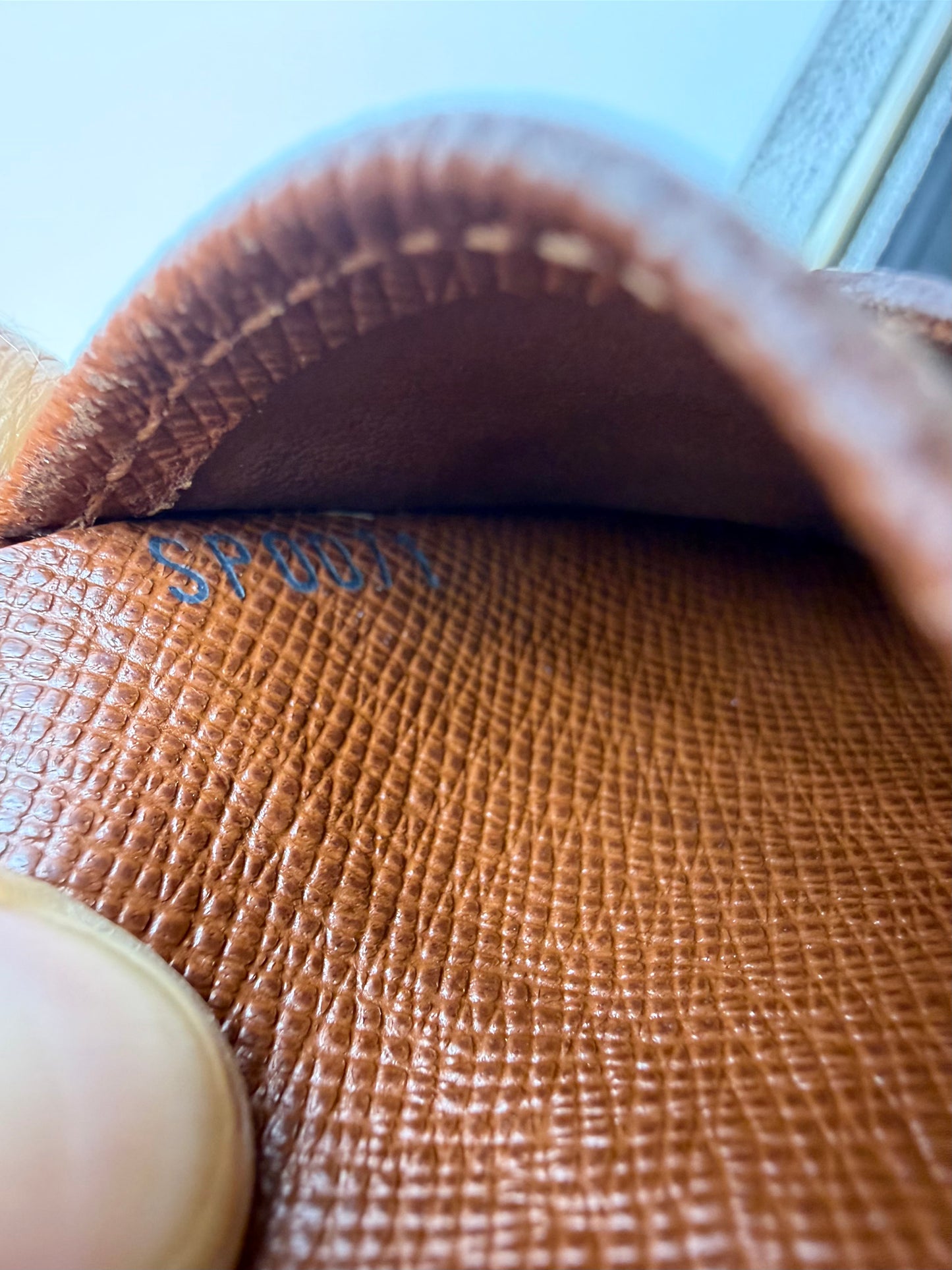 Louis Vuitton Elise Wallet