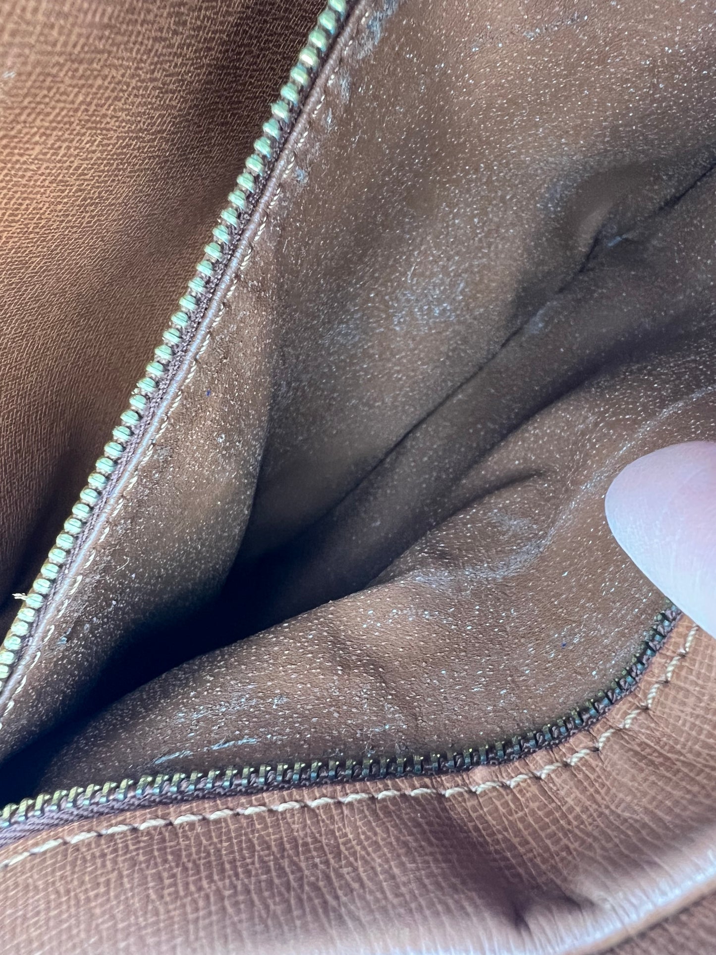 Louis Vuitton Jeune Fille MM