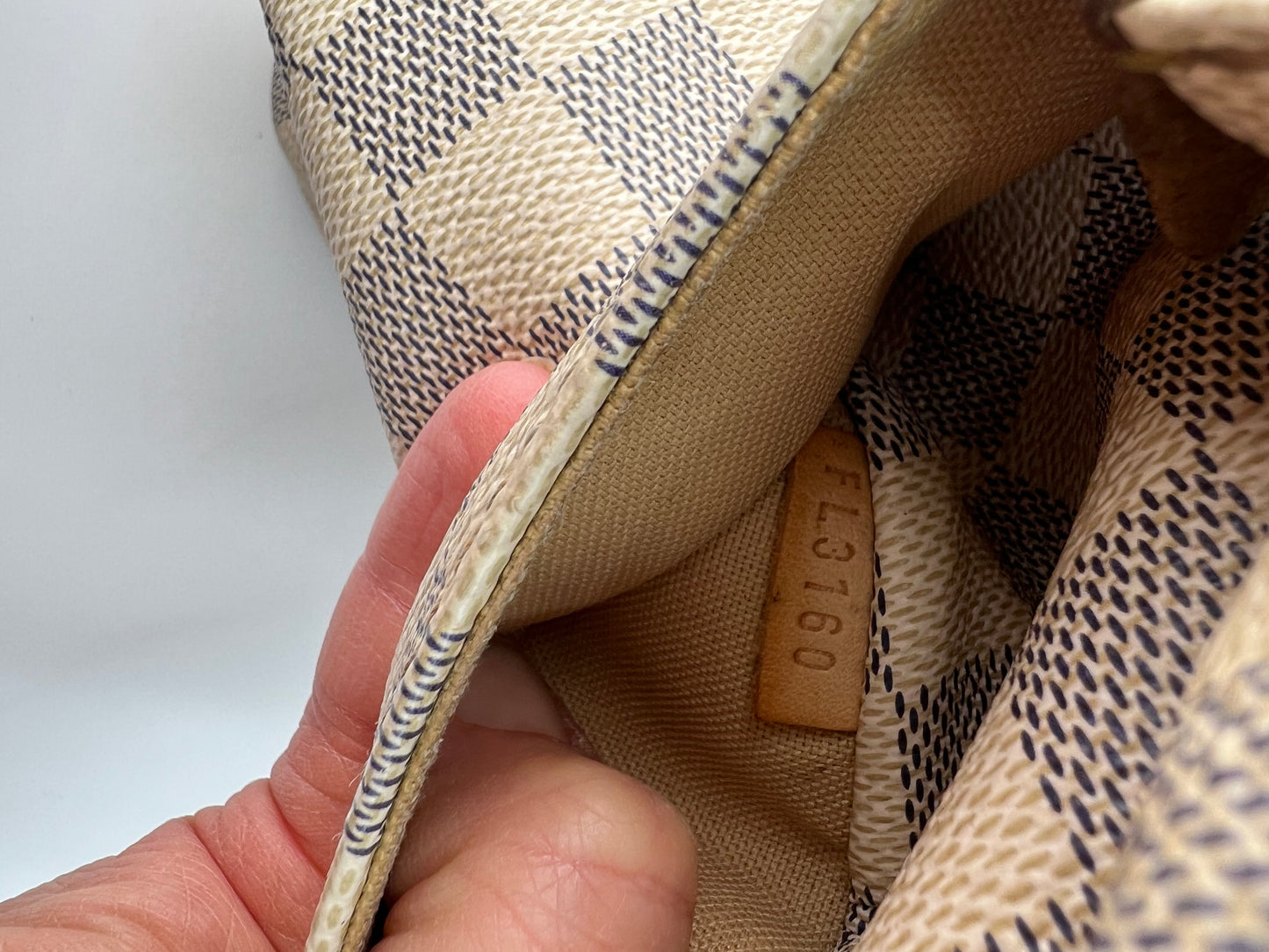 Louis Vuitton Totally PM