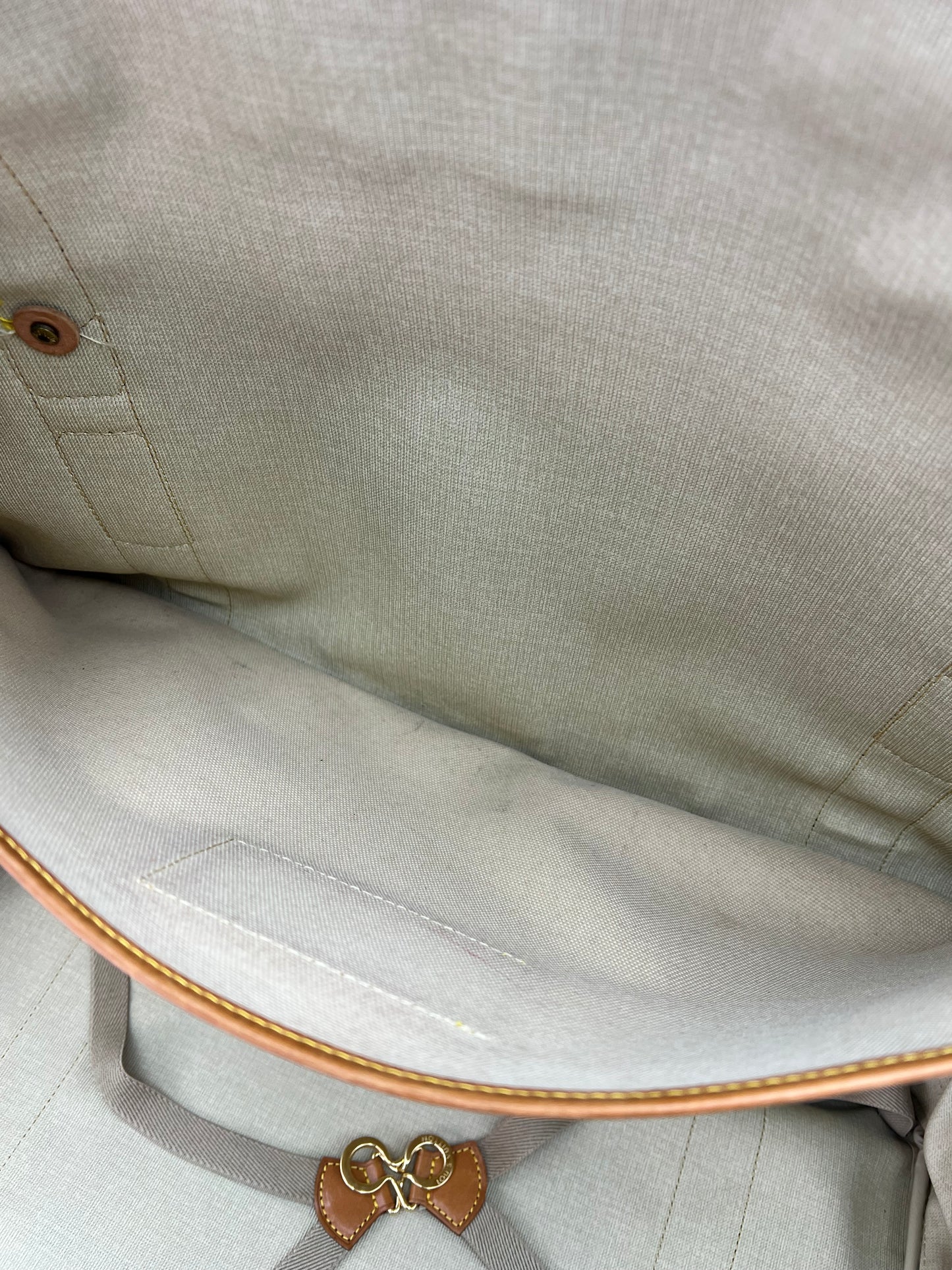 Louis Vuitton Satellite 53