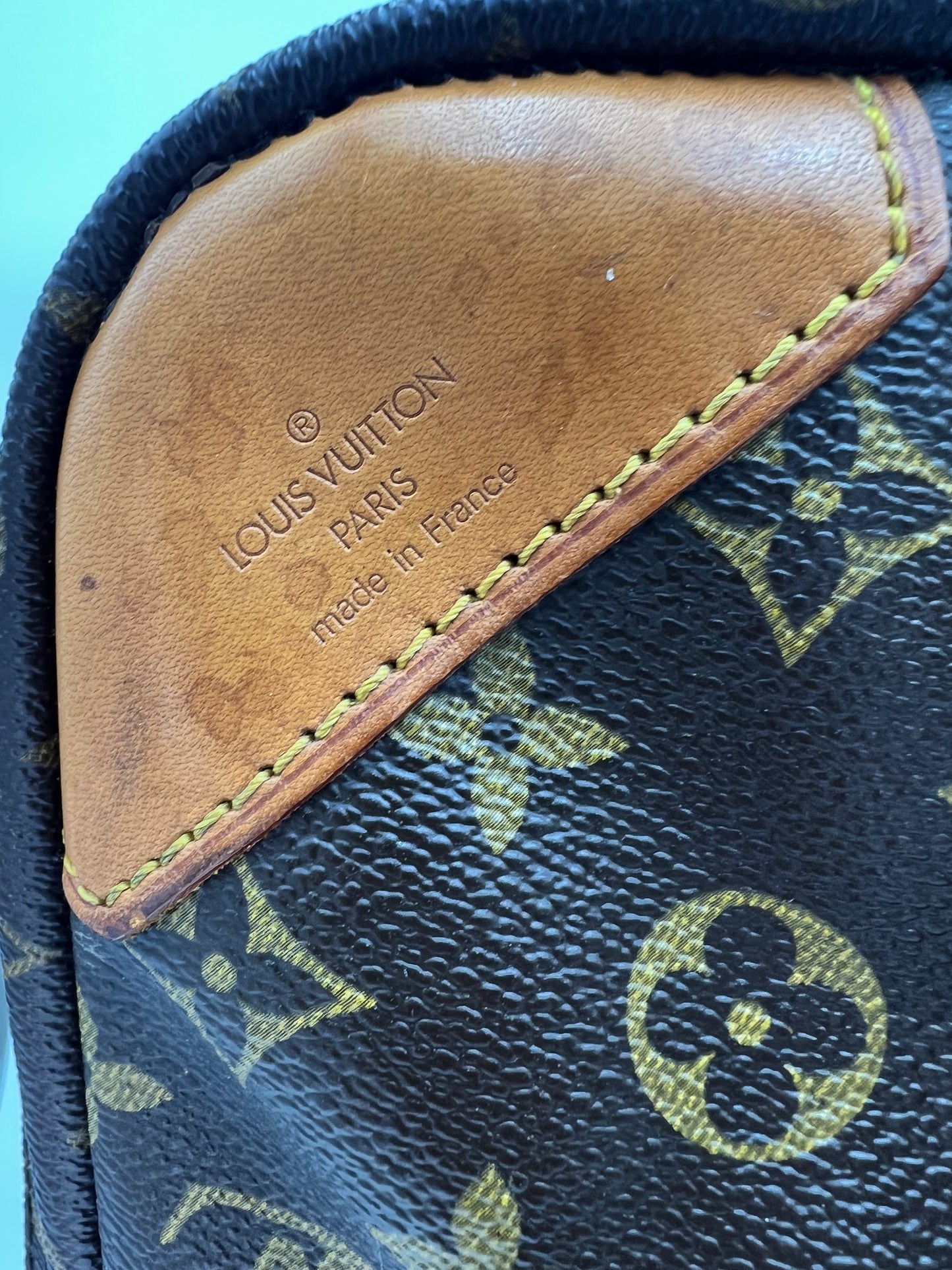 Louis Vuitton Satellite 53