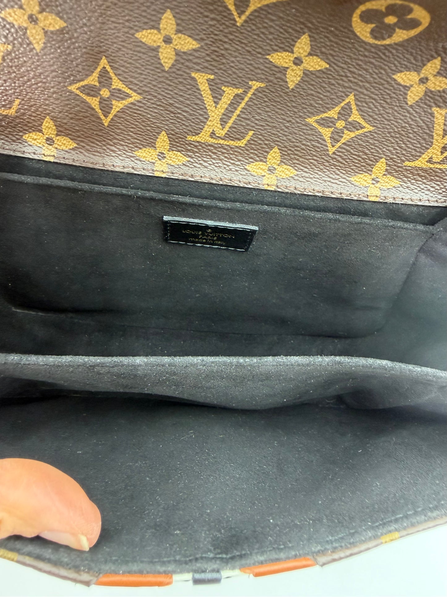 Louis Vuitton Pochette Métis Reverse Brogue