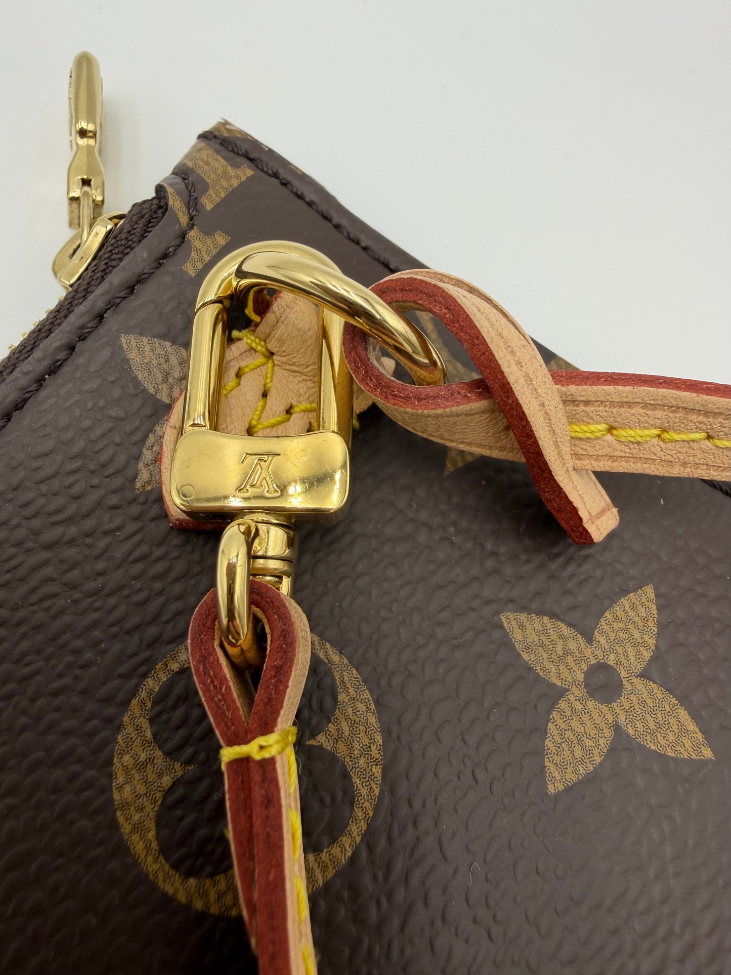 Louis Vuitton Monogram Pouch/Wristlet