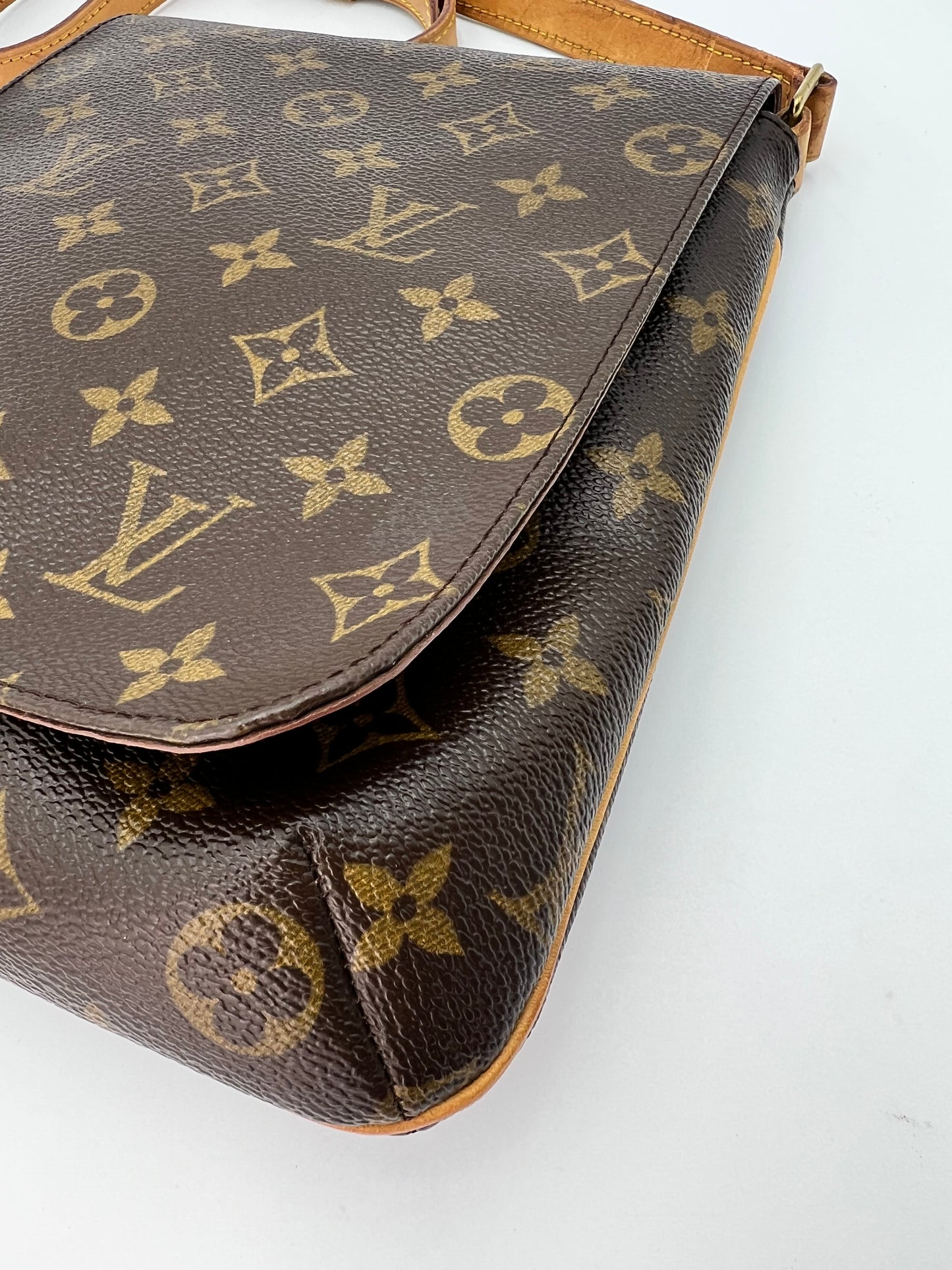 Louis Vuitton Musette Salsa Short