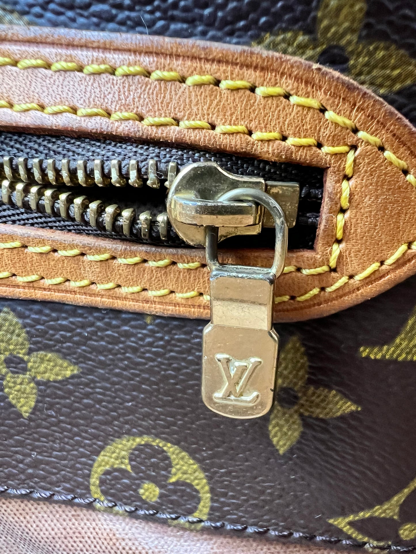 Louis Vuitton Sac Shopping Tote