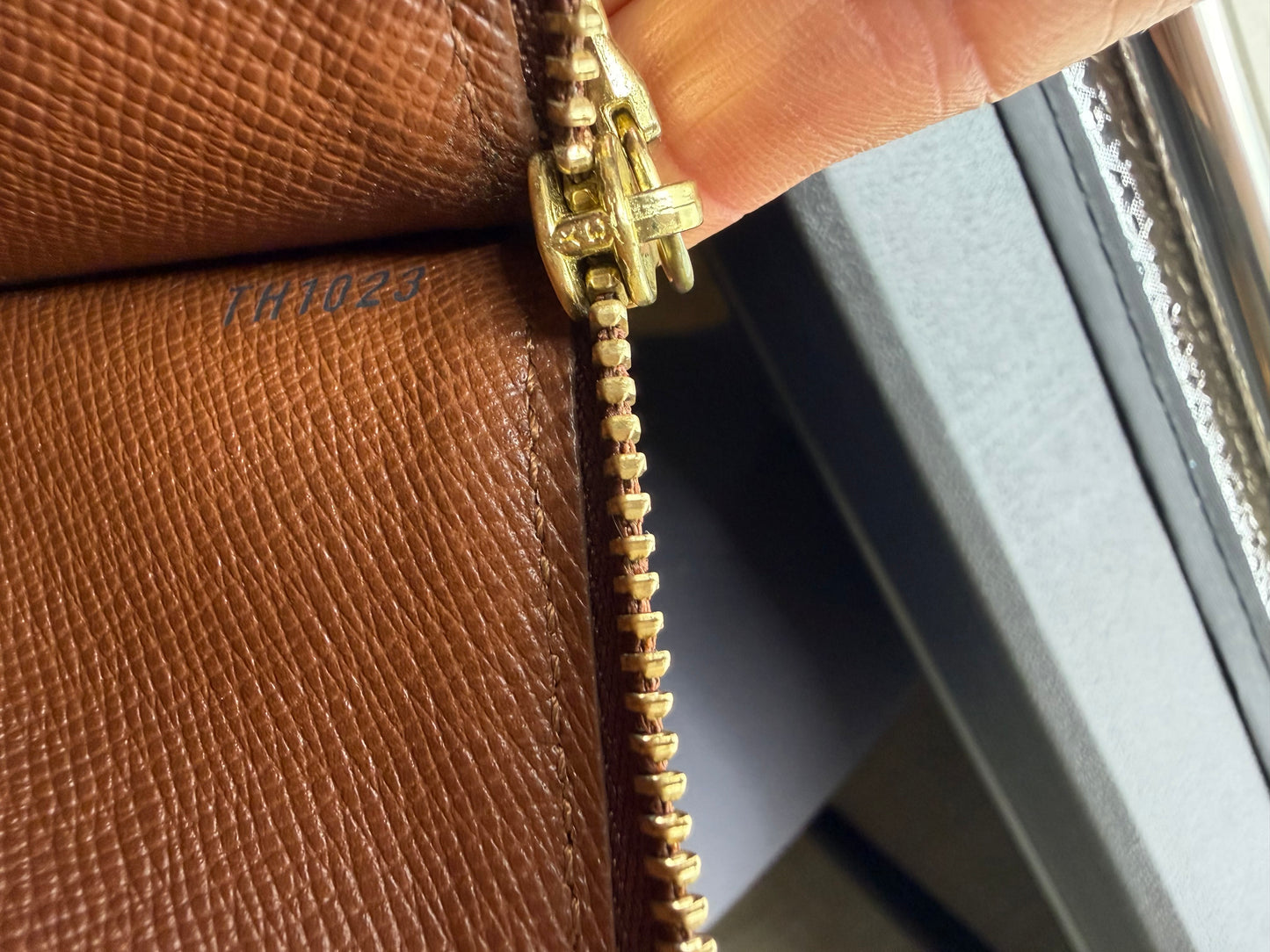 Louis Vuitton Monogram Sarah Wallet