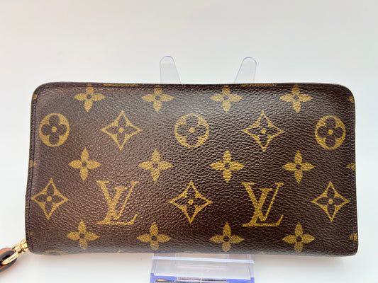 Louis Vuitton Zippy Wallet Clutch