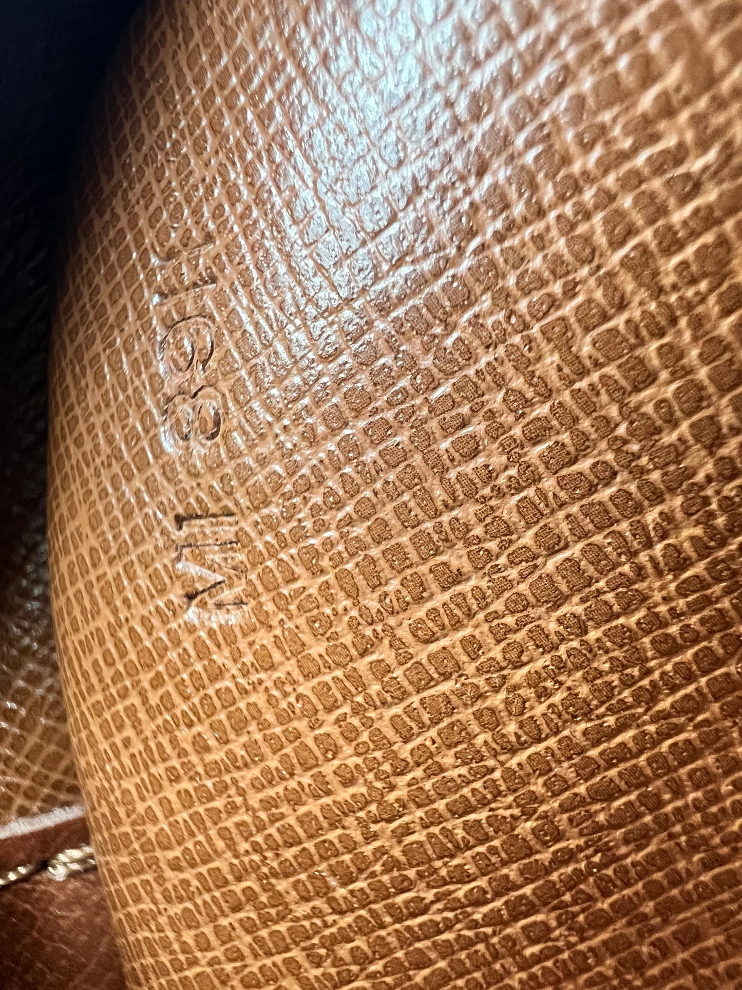 Louis Vuitton Jeune Fille MM