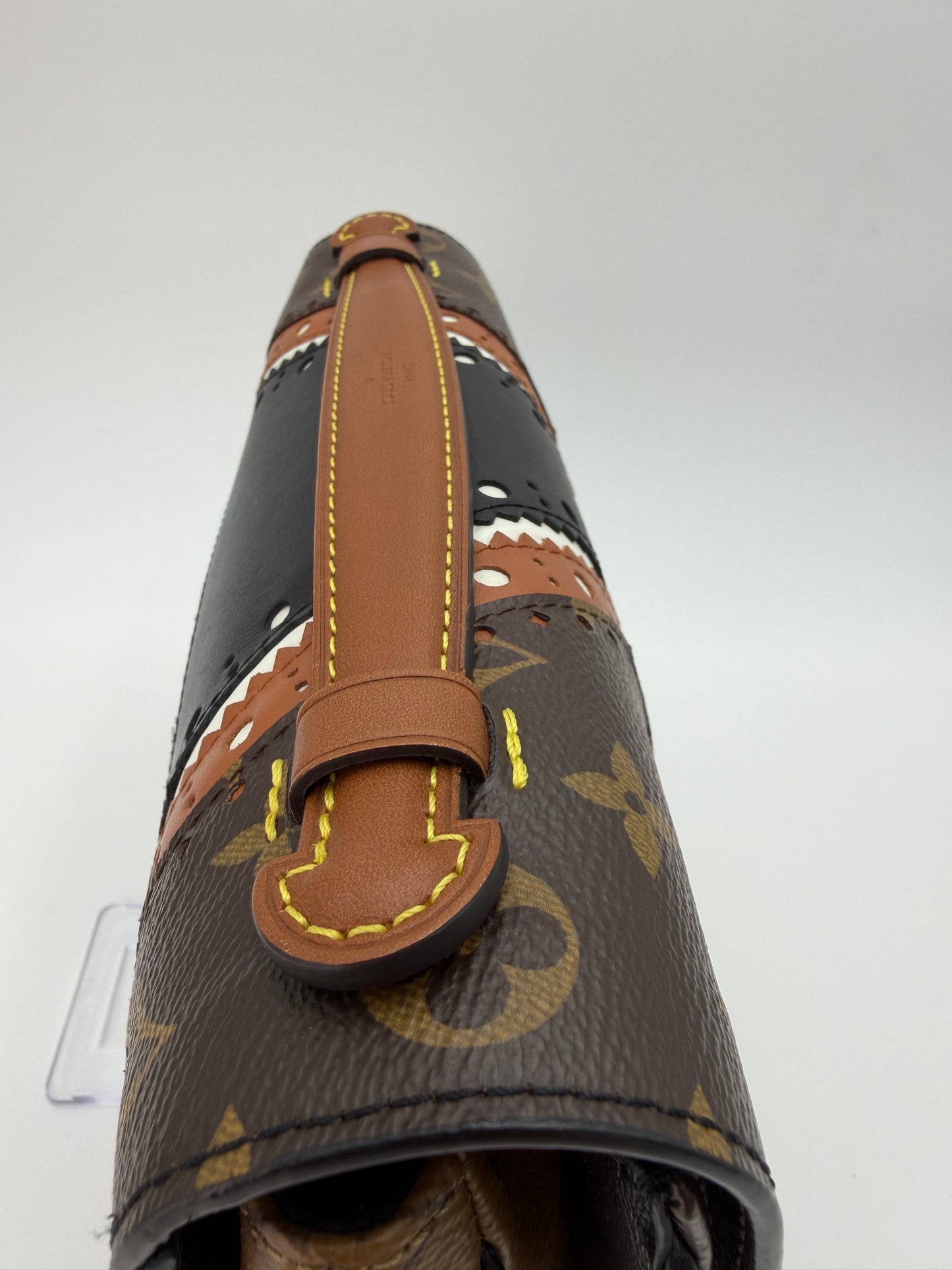 Louis Vuitton Pochette Métis Reverse Brogue