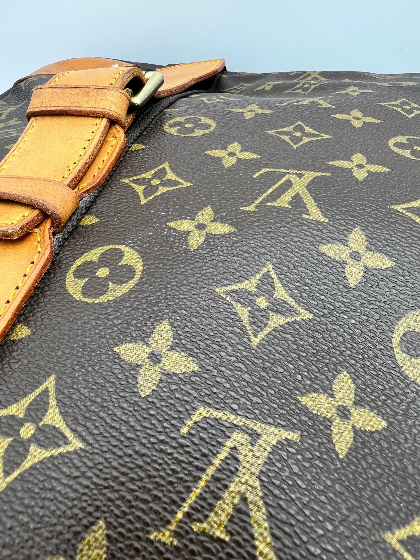 Louis Vuitton Satellite 53